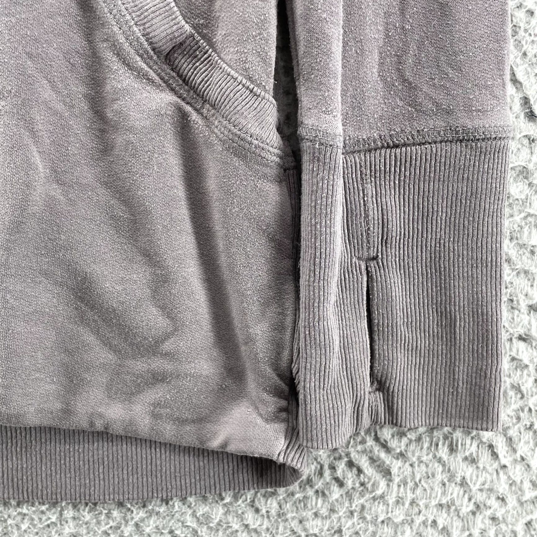 Athleta Athleta Cardigan Women's Medium Mauve Thumb Hole Athleisure Travel Hike Gorpcore Size M / US 6-8 / IT 42-44 - 2 Thumbnail