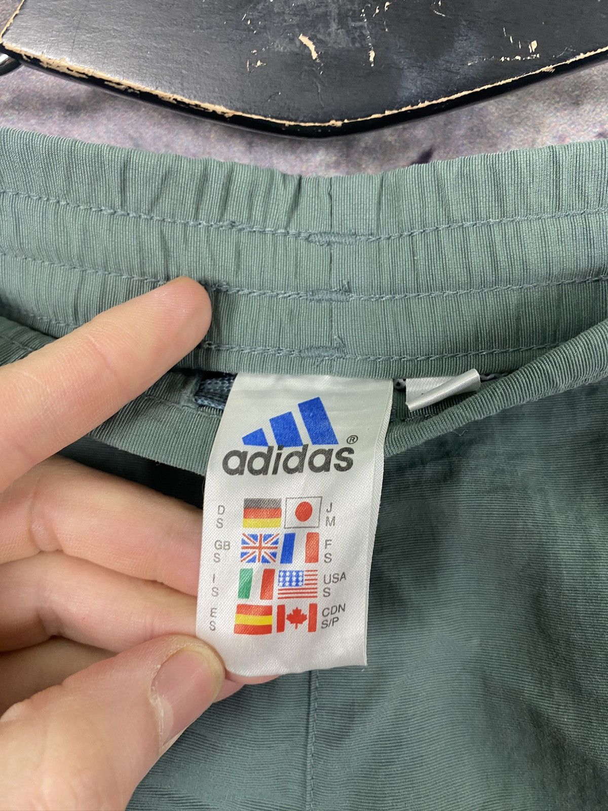 Adidas × Vintage Men’s Adidas Shorts Vintage Sports Streetwear Size Small Size US 30 / EU 46 - 6 Thumbnail