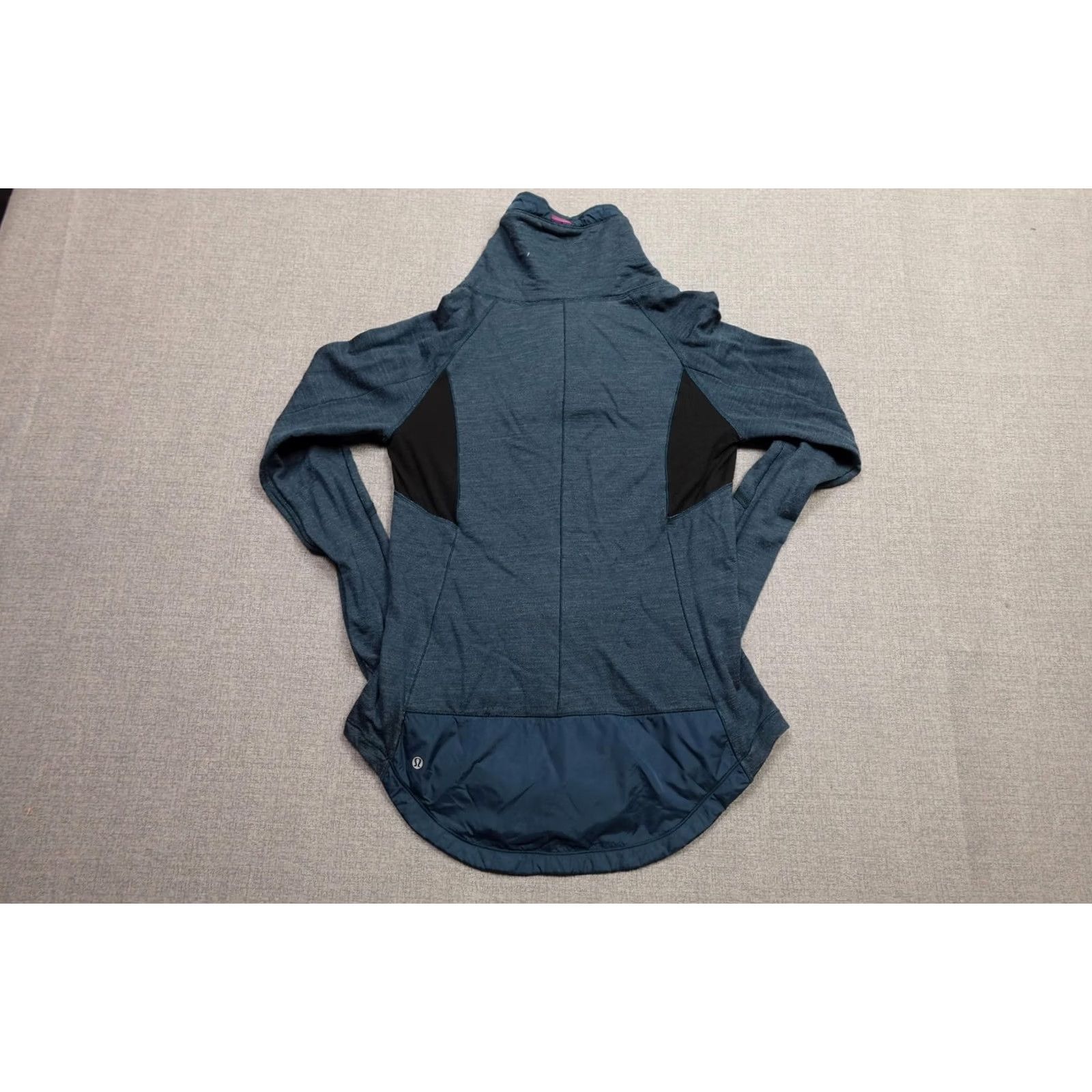 Lululemon VINTAGE? No. Size M / US 6-8 / IT 42-44 - 4 Thumbnail