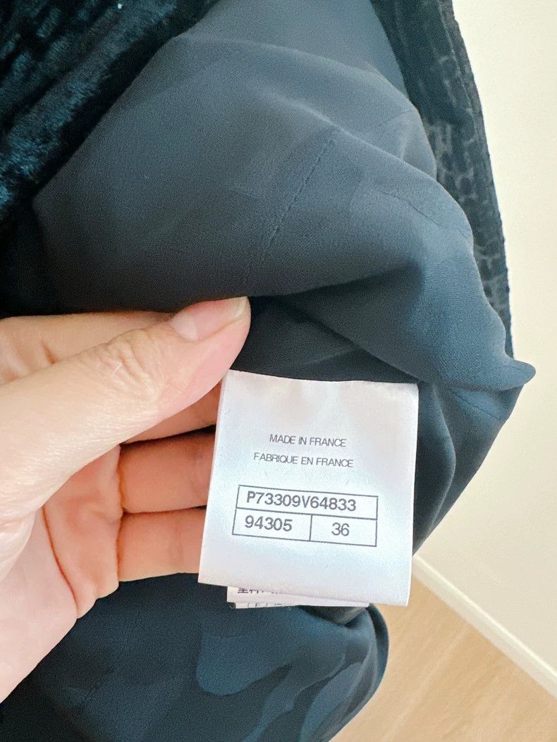 Chanel Chanel 22B black velvet long coat Size XS / US 0-2 / IT 36-38 - 6 Thumbnail