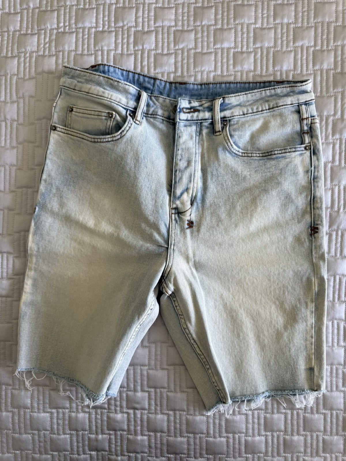 Ksubi Ksubi Wolf Short Chop Nimbus Denim size 32 Size US 32 / EU 48 - 1 Thumbnail