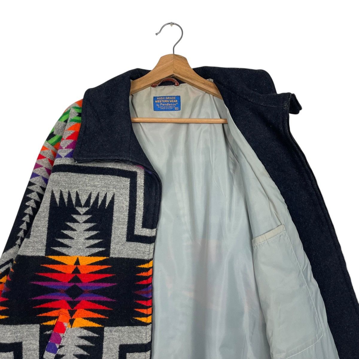 Pendleton Vintage 80s Pendleton Aztech Navajo Western Wear Jacket Size US XL / EU 56 / 4 - 10 Thumbnail
