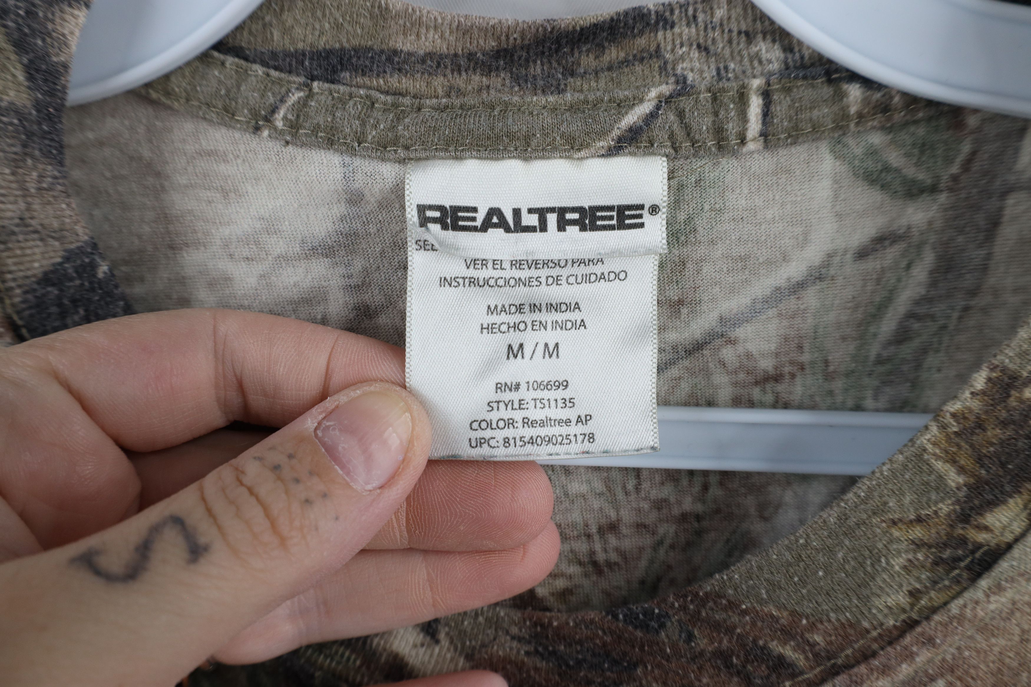 Vintage Vintage Streetwear Realtree Camouflage Short Sleeve T-Shirt Size US M / EU 48-50 / 2 - 7 Thumbnail