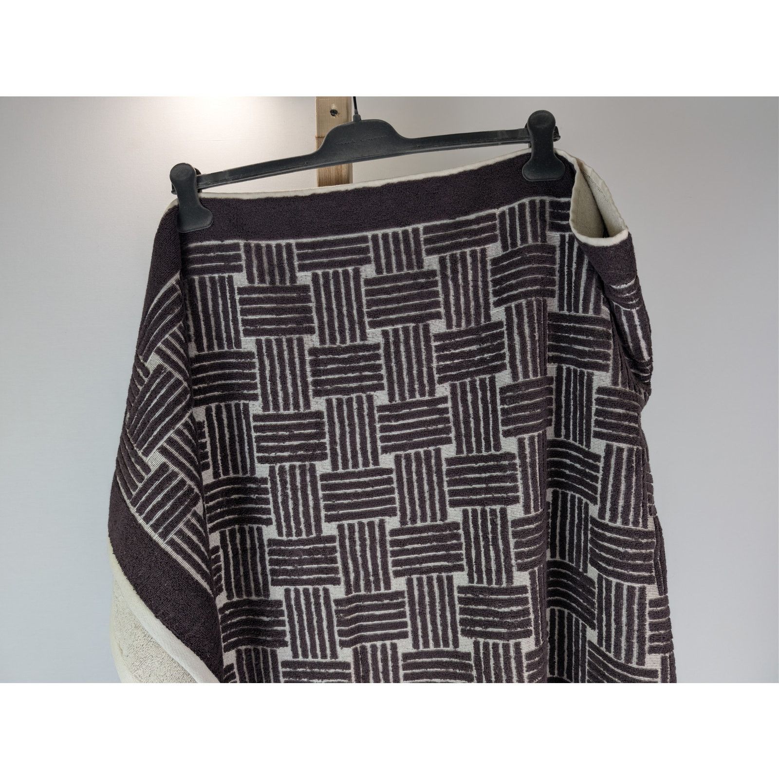 Bottega Veneta o1rshd1 Size:OS / Intreccio Jacquard Beach Towel Cream/Brown Size ONE SIZE - 2 Thumbnail
