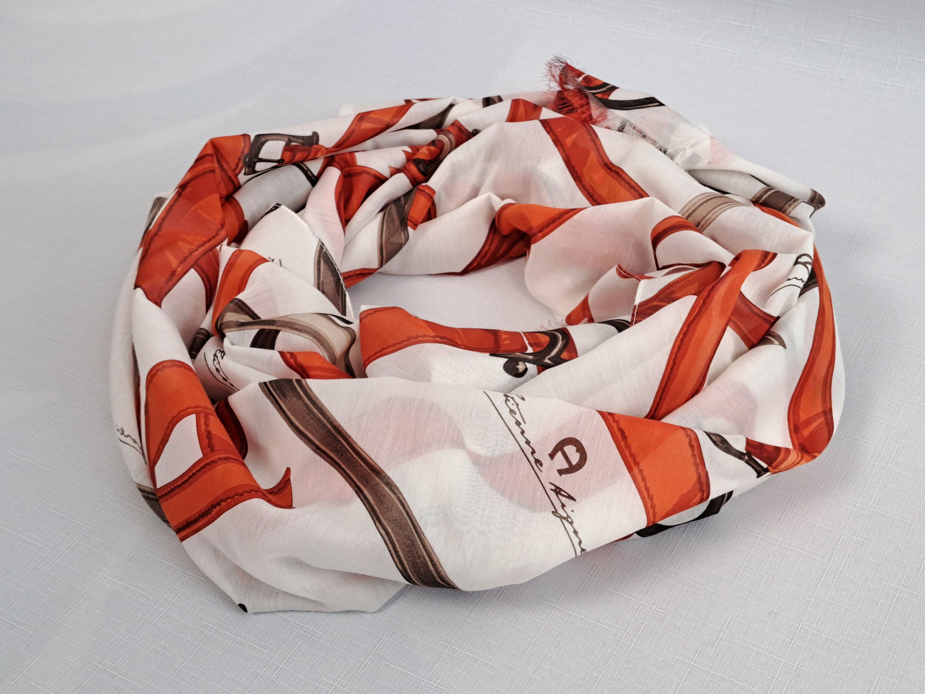 Aigner Etienne Aigner equestrian print cotton/silk scarf. Size ONE SIZE - 4 Thumbnail