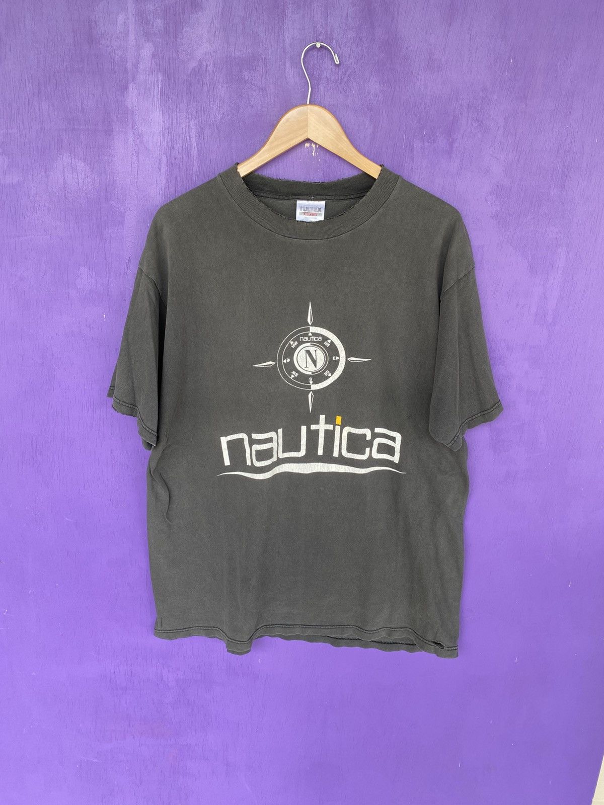 Nautica Vintage 90s Nautica compass logo faded t-shirt Size US XL / EU 56 / 4 - 1 Thumbnail