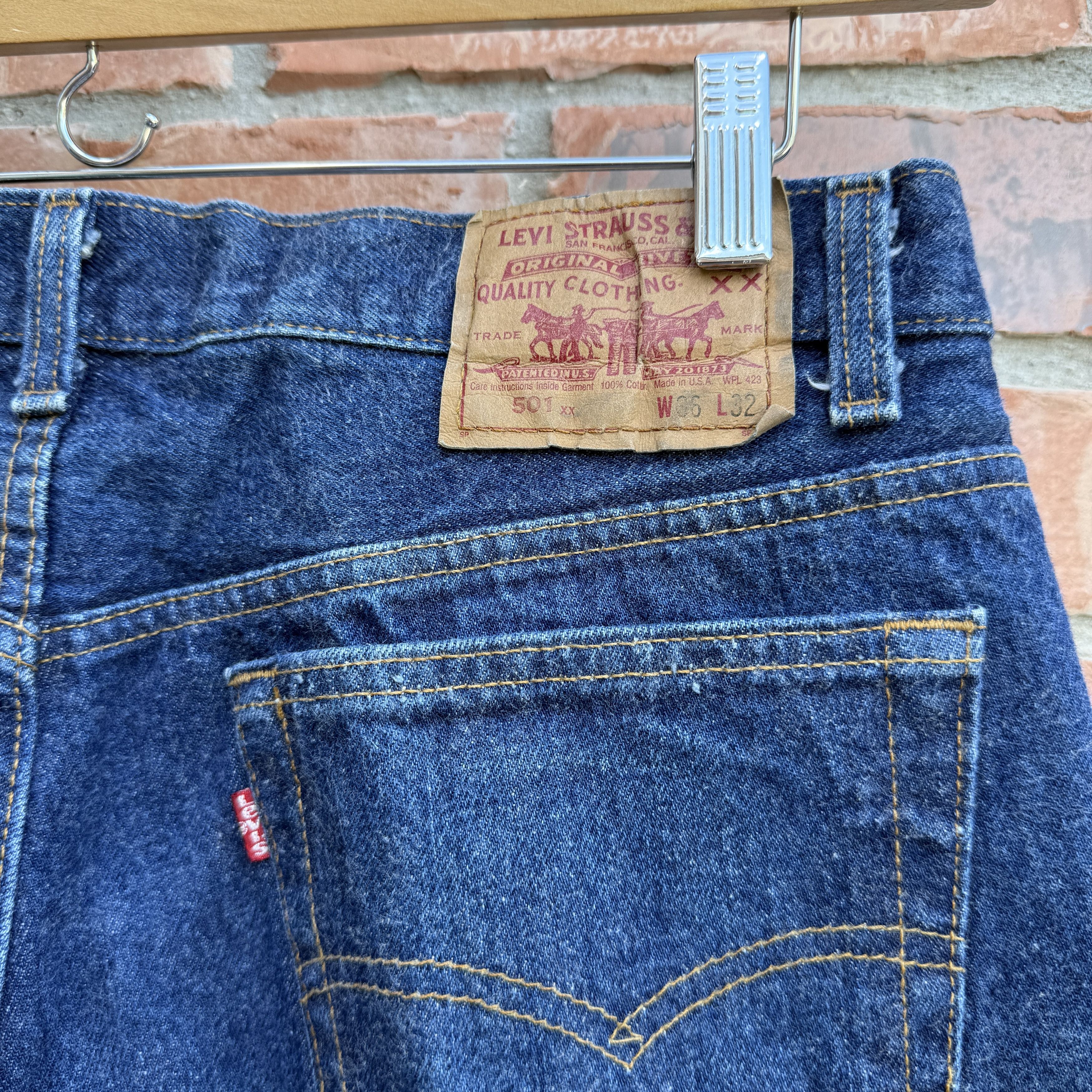 Levi's Vintage 80s Levis 501 Blue Button fly Denim Made USA Jeans Size US 33 - 3 Thumbnail