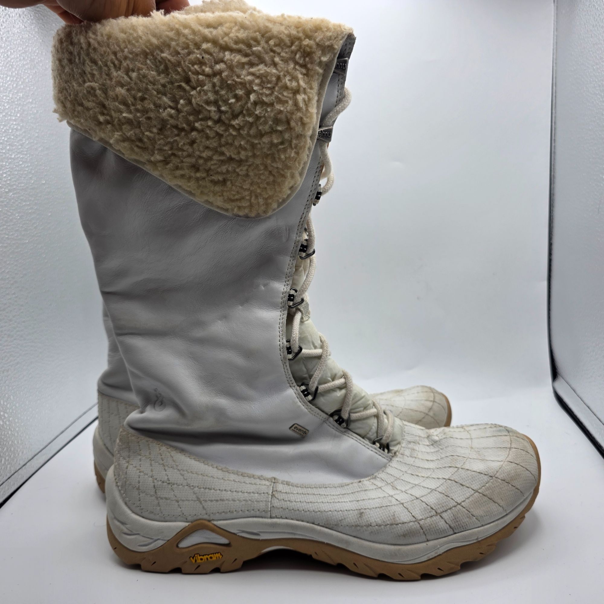 Other Ahnu Monte Vista Womens Size 11 White Snow Boots Vibram Wate Size US 11 / IT 41 - 7 Thumbnail