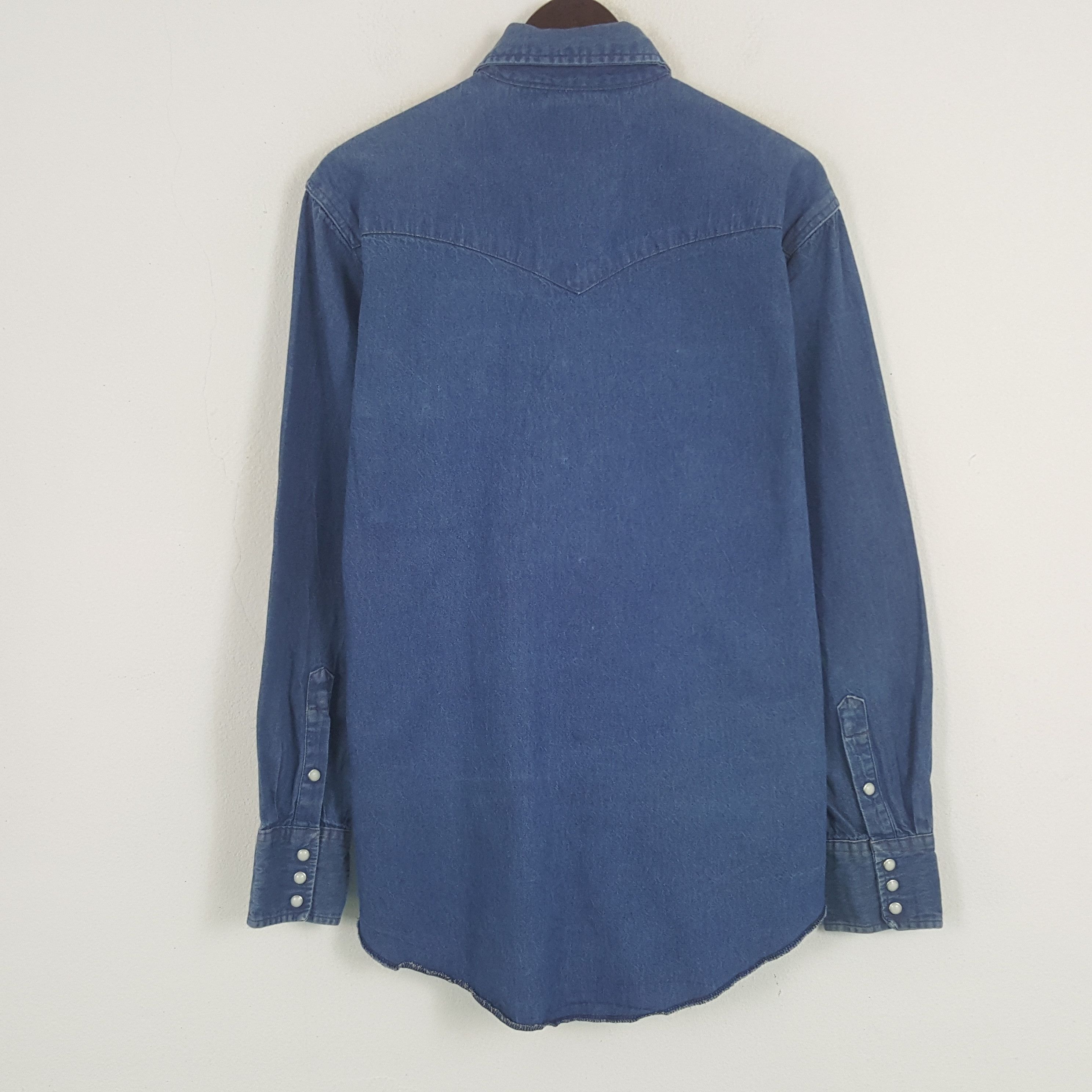 Vintage × Wrangler Vintage Wrangler Denim Button Up Shirt Size US L / EU 52-54 / 3 - 3 Thumbnail