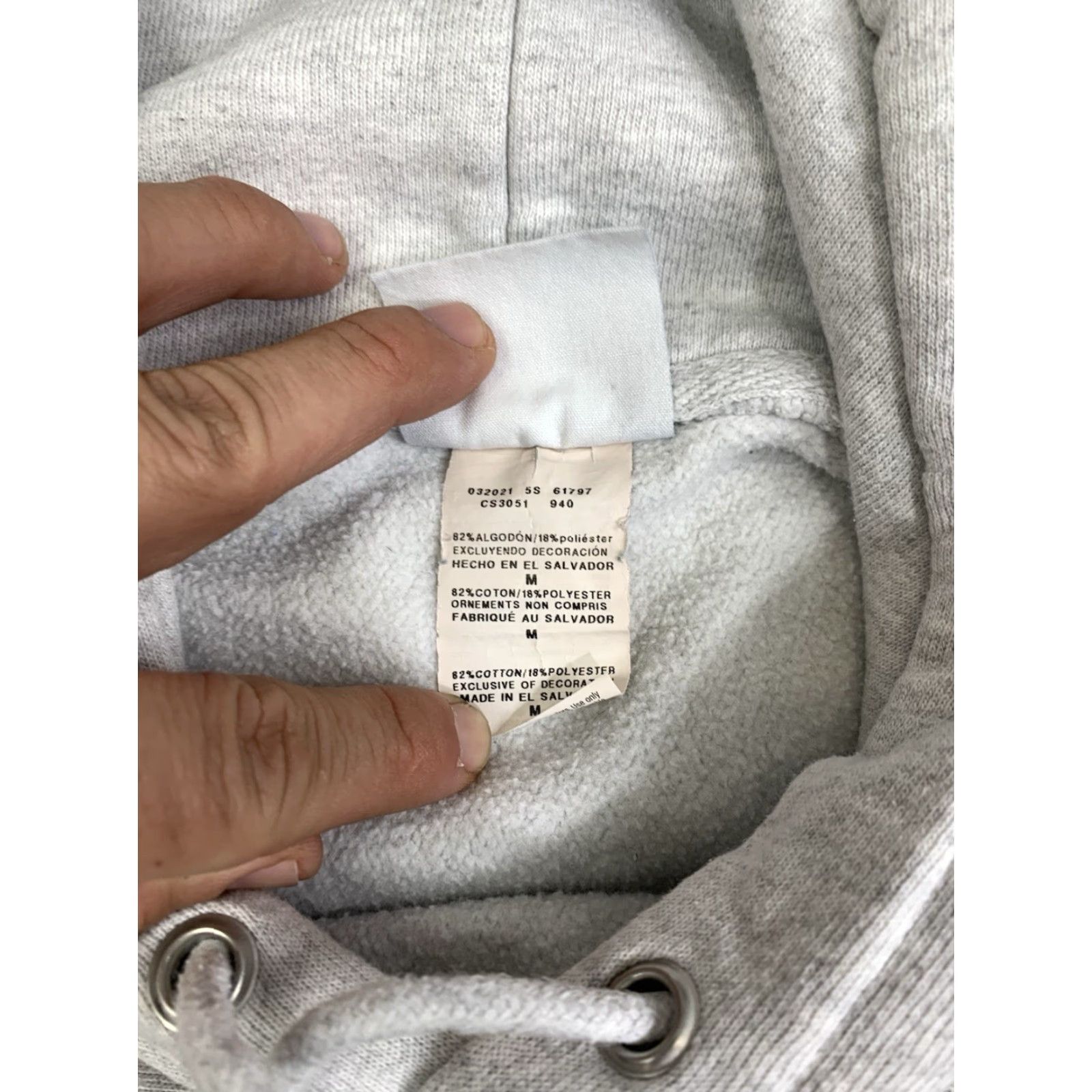 Champion VINTAGE CHampion Reverse Weave Hoodie Mens M Gray Pullover Y2K Size US M / EU 48-50 / 2 - 3 Thumbnail