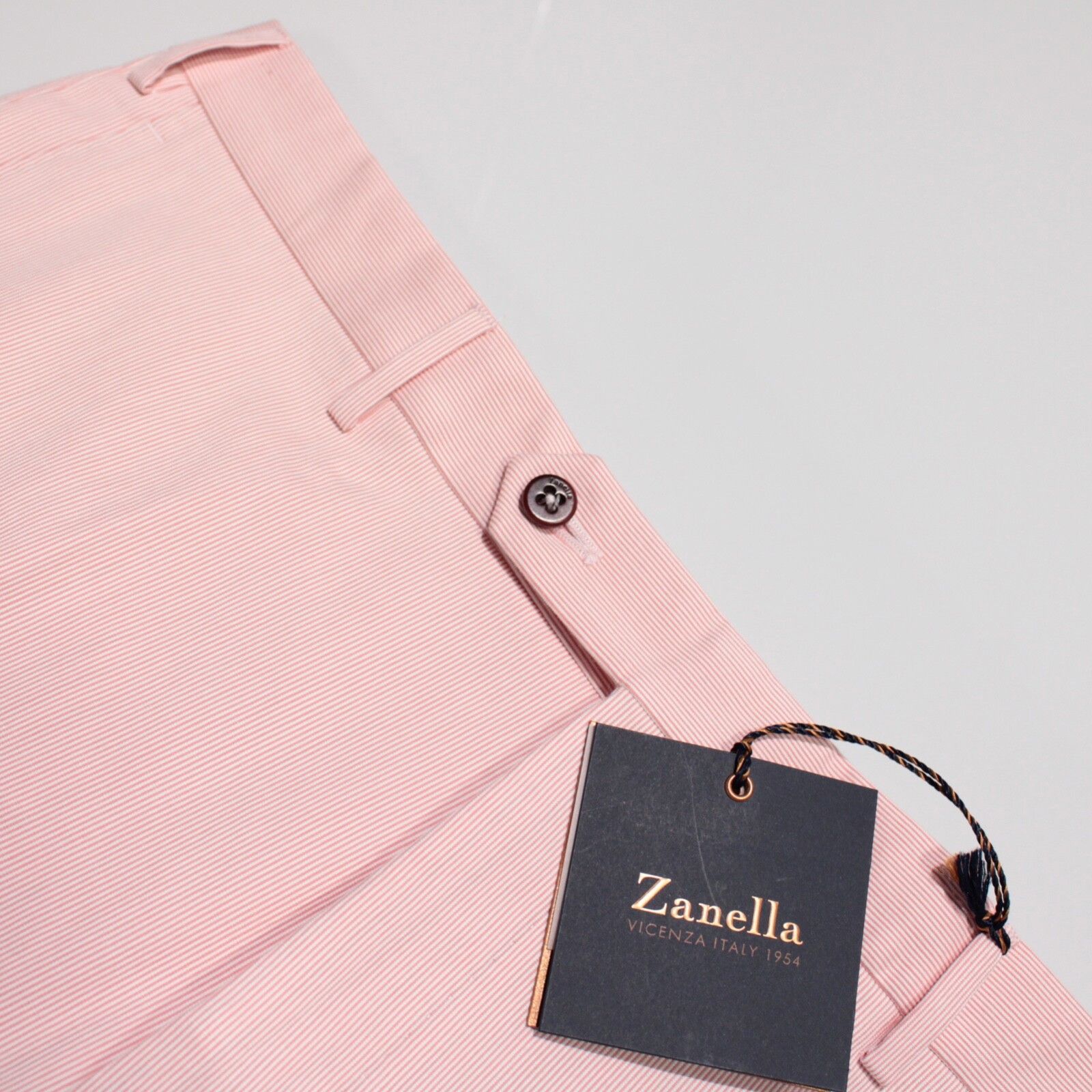 Zanella New with tags Chino Size 38 US In Red