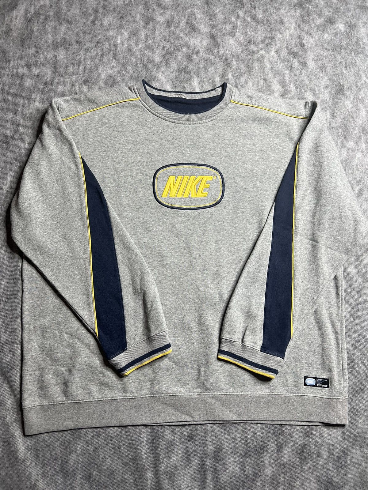 Nike 20s Nike Vintage Big Logo Oversize Sweatshirt Y2K Size US XXL / EU 58 / 5 - 1 Thumbnail