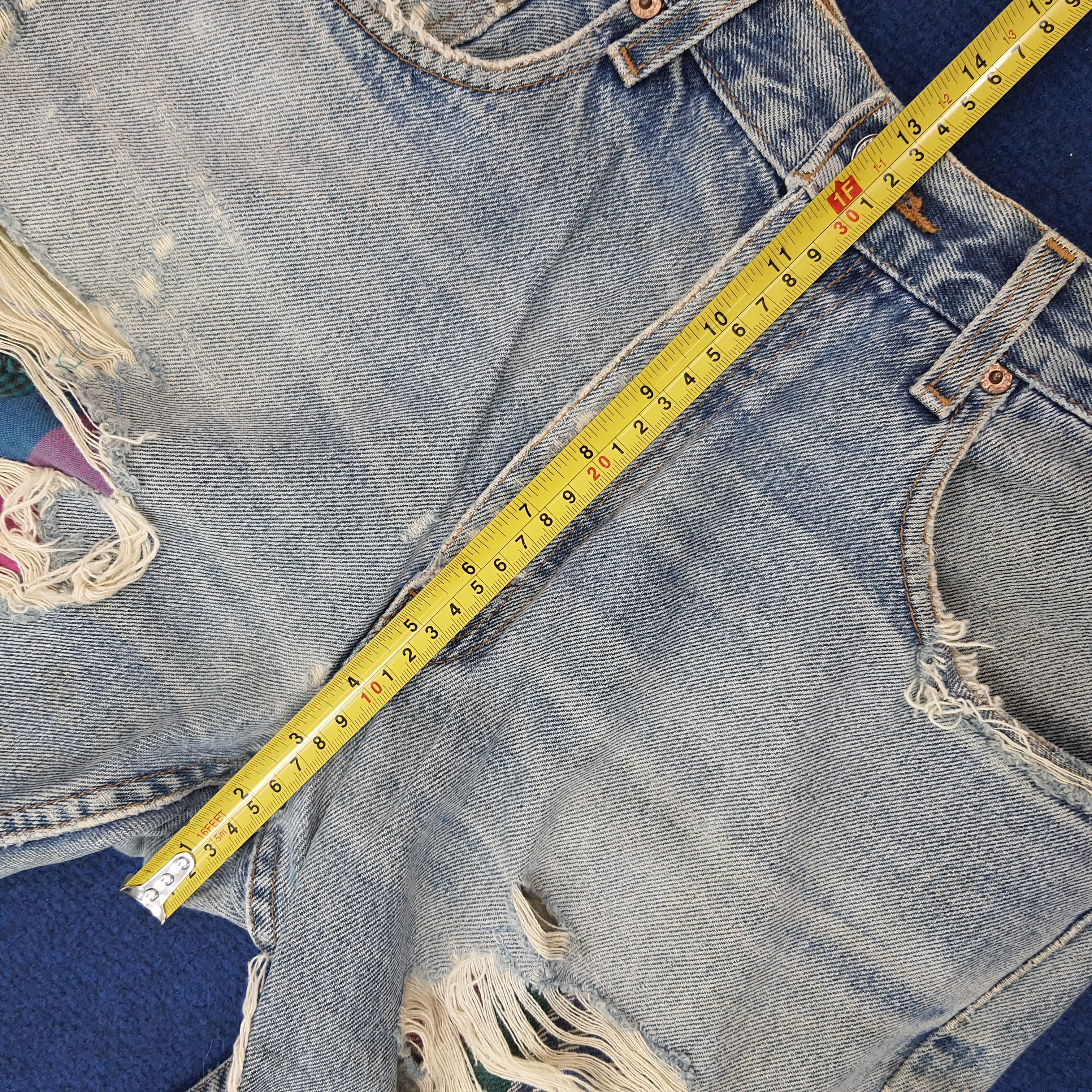 Levi's Vintage Levi's 505 Authentic Red Tab Distressed Jean C228N19 Size US 32 / EU 48 - 13 Thumbnail