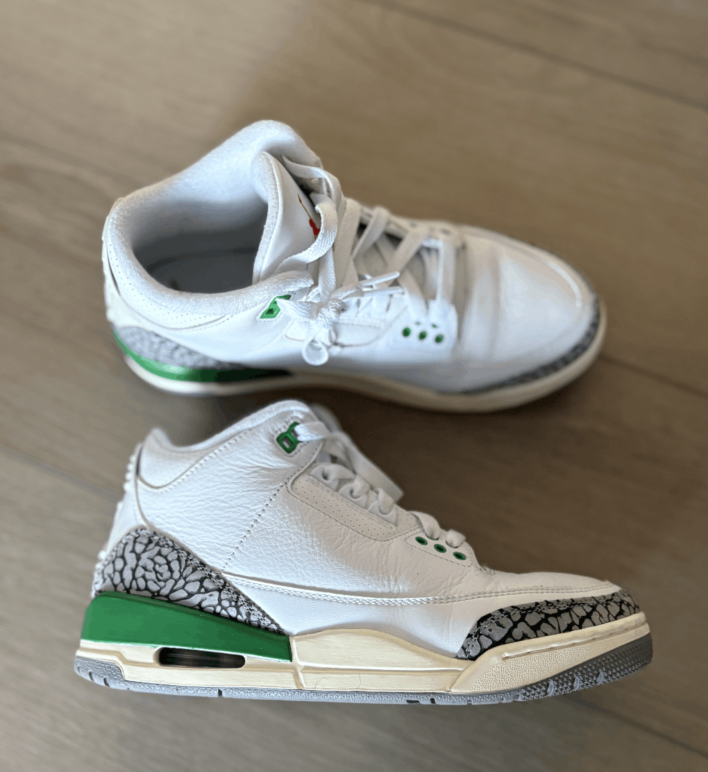 Jordan Brand Nike WMNS Air Jordan 3 Retro Lucky Green Women's 7.5 Size US 7.5 / IT 37.5 - 1 Thumbnail