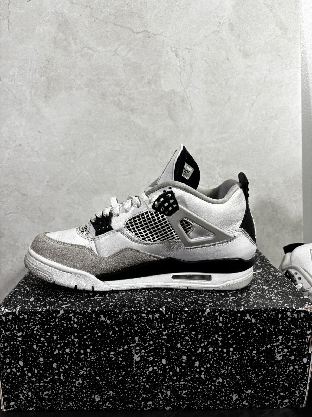 Jordan Brand Jordan 4 ‘Military Black’ | Size: 10M, Preowned Size US 10 / EU 43 - 3 Thumbnail