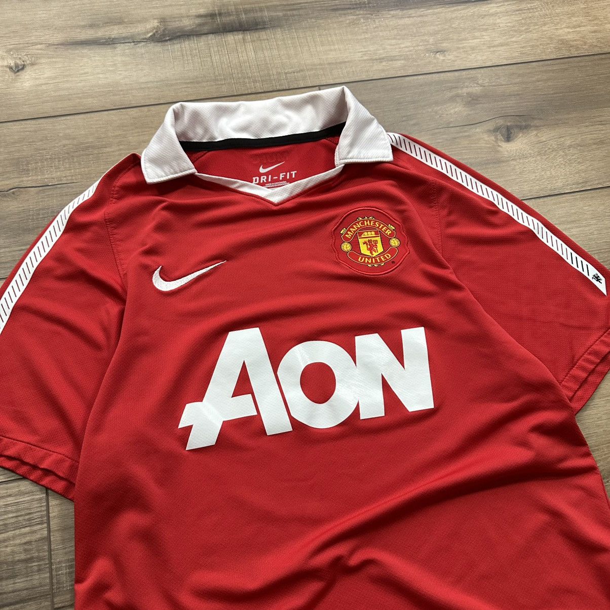 Nike Nike Manchester United 2010-2011 Home Football Soccer Jersey Size US S / EU 44-46 / 1 - 5 Thumbnail