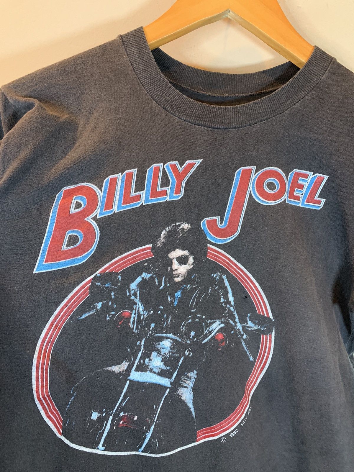 Band Tees × Vintage RARE Vintage 1982 Billy Joel Behind Nylon Curtain Tour Shirt Size US M / EU 48-50 / 2 - 3 Thumbnail