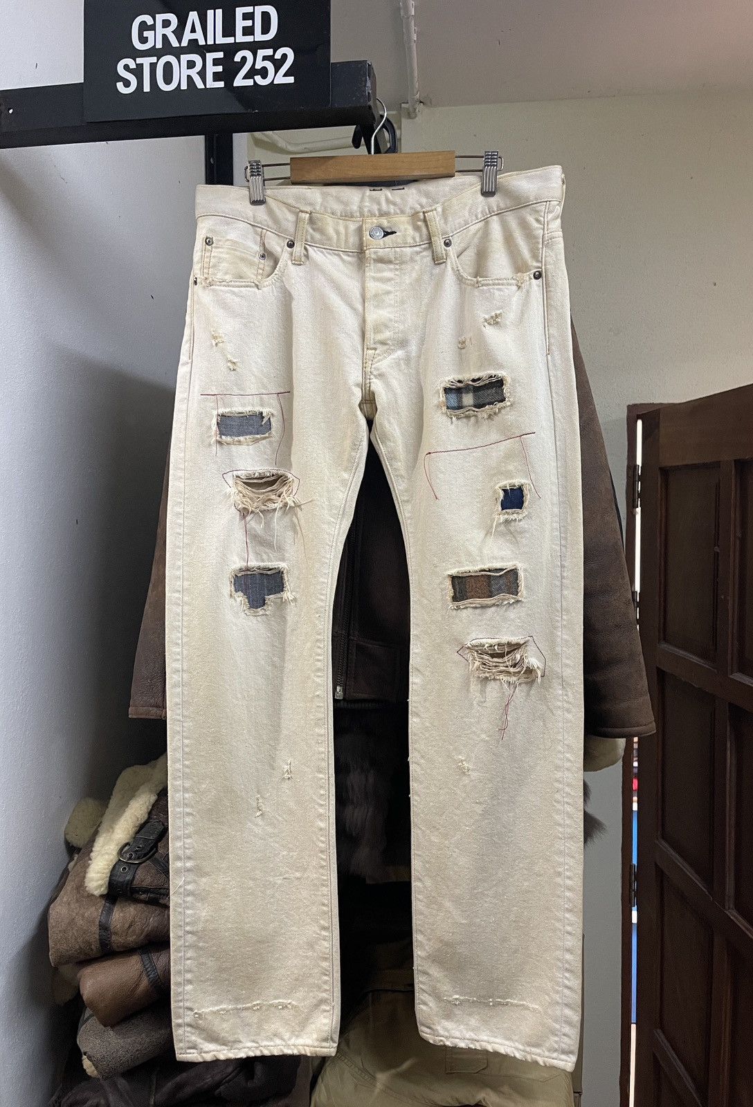TMT TMT Japan Distressed Dirty Patchwork Pattern Denim Size US 34 / EU 50 - 13 Thumbnail