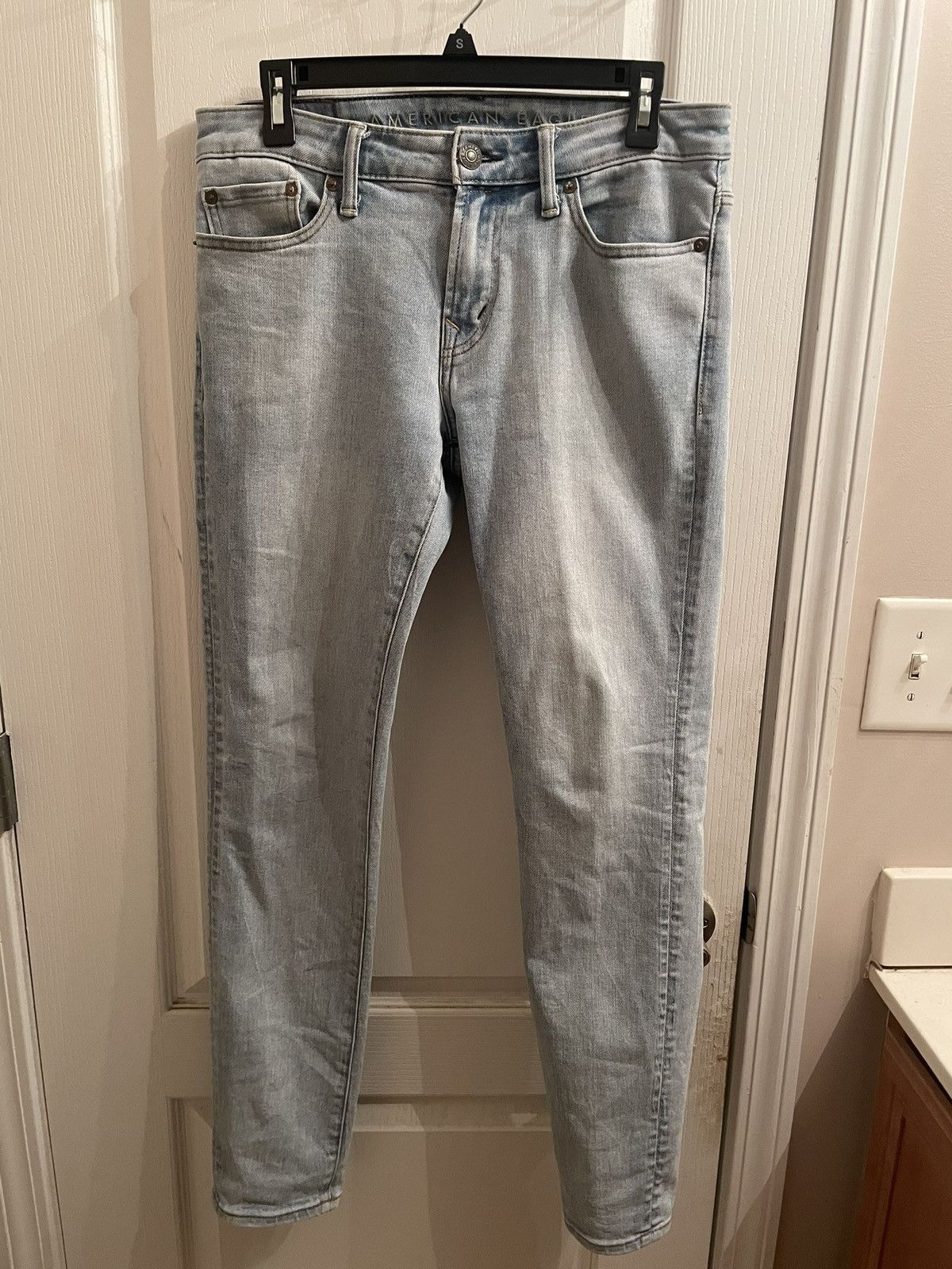 Men’s American Eagle Light Wash Skinny Jeans