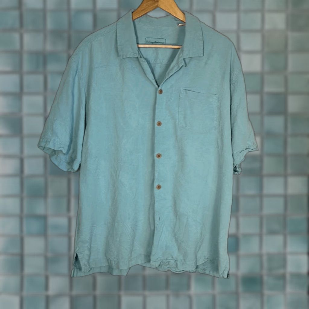 Tommy Bahama Tommy Bahama Camp Shirt XL Mint Green 100% Silk Bedarra Garden Camp Short Sleeve Men Blue Cream Exterior Color Cream Size US XL / EU 56 / 4 - 1 Thumbnail