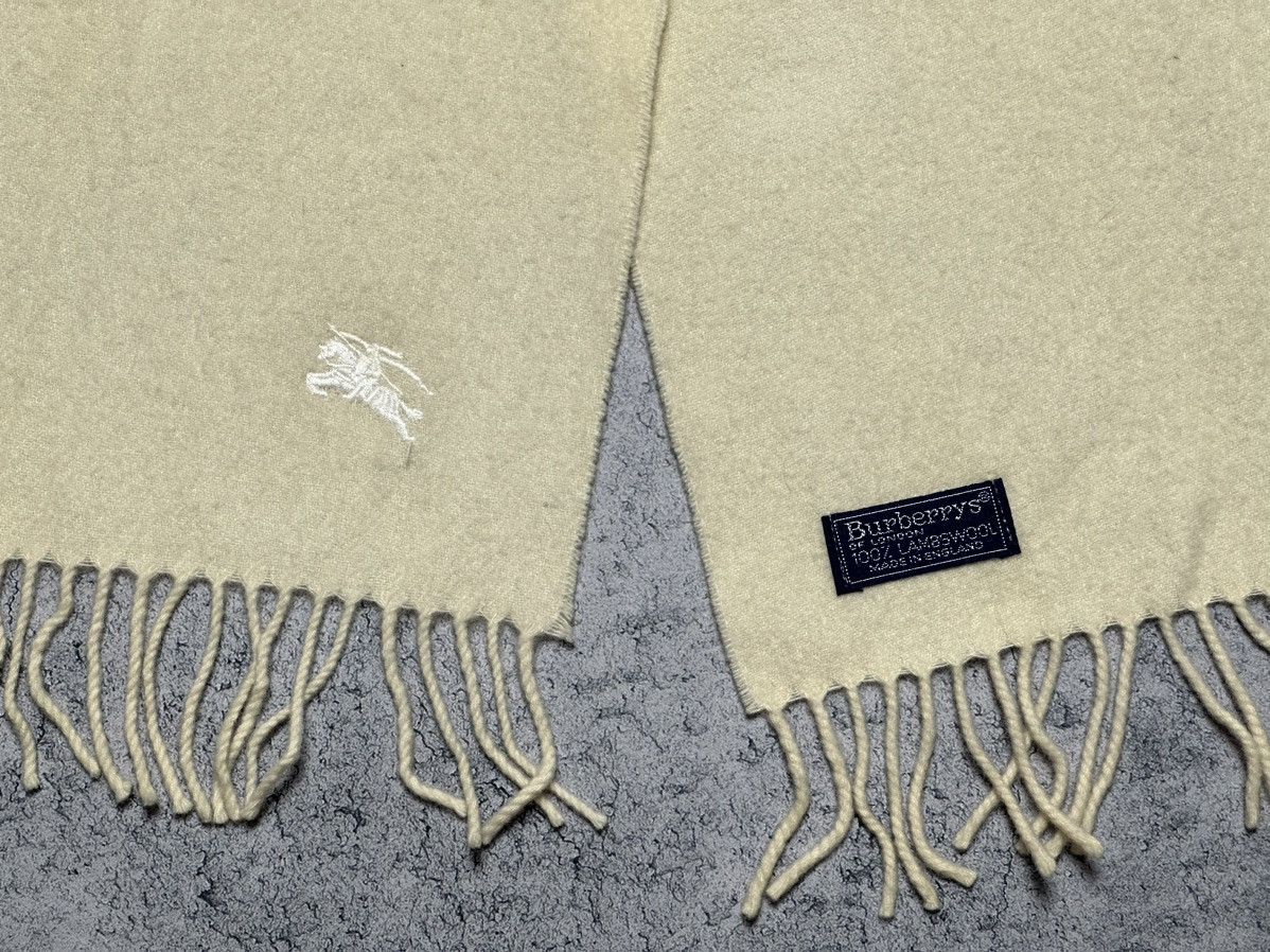 Burberry Vintage Burberrys Scarf Muffler Size ONE SIZE - 4 Thumbnail