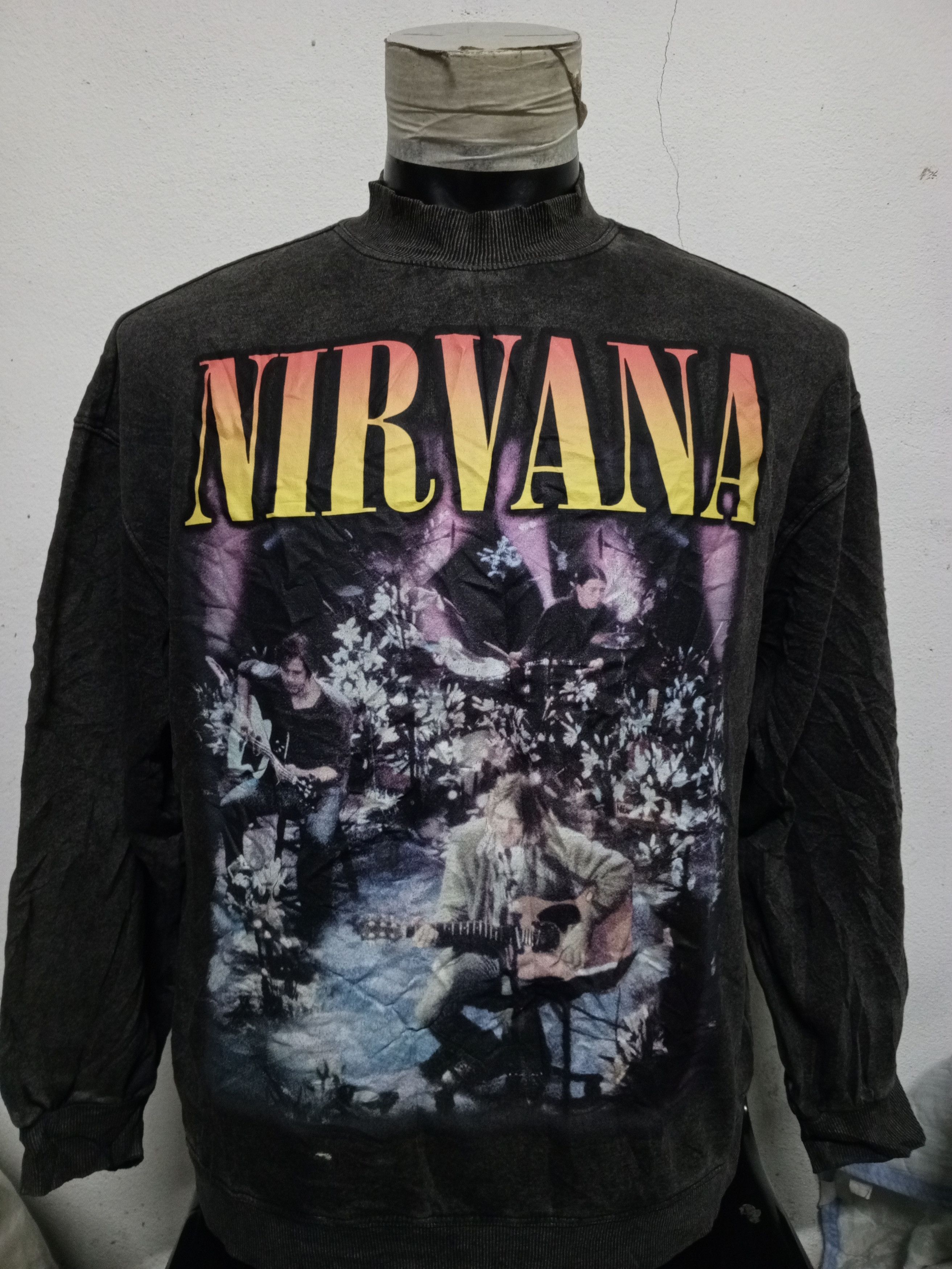 H&M NIRVANA BY H&M SWEATSHIRT Size US M / EU 48-50 / 2 - 1 Thumbnail