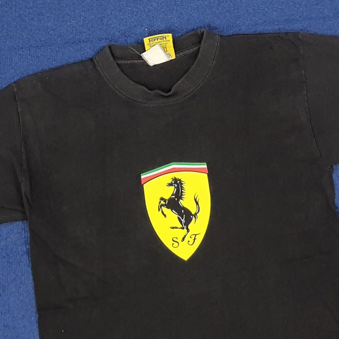 Ferrari Vintage Ferrari Sports Logo Tshirt C276N16 Size US S / EU 44-46 / 1 - 2 Thumbnail