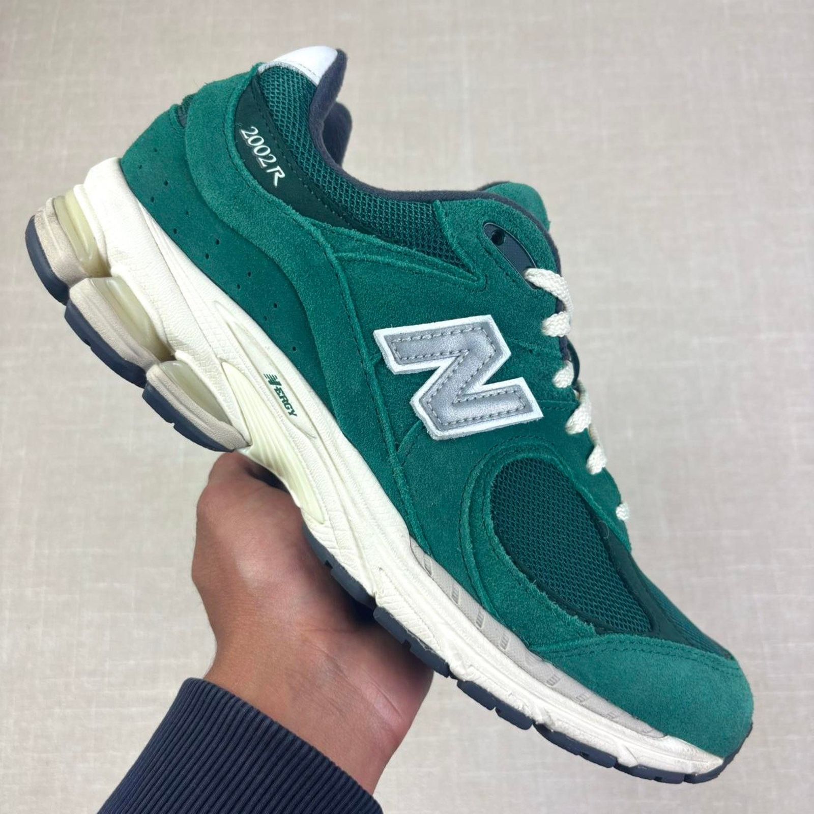 ? 2022 New Balance 2002R “Nightwatch Green” 9.5M display picture 1