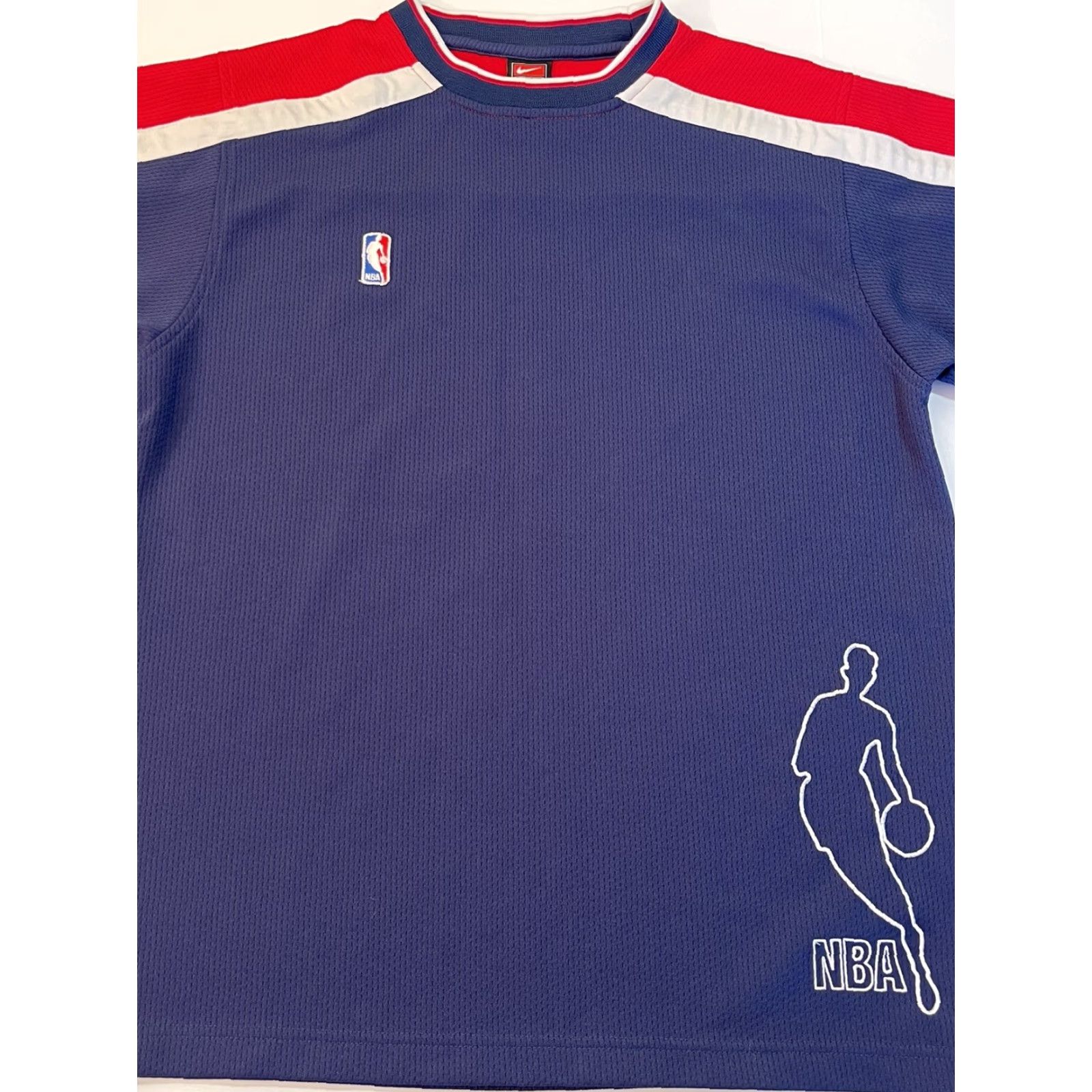 Nike VINTAGE Nike Mens 90s NBA Logo Warm Up Basketball Jersey Blank Shirt Travis XL Size US XL / EU 56 / 4 - 2 Thumbnail