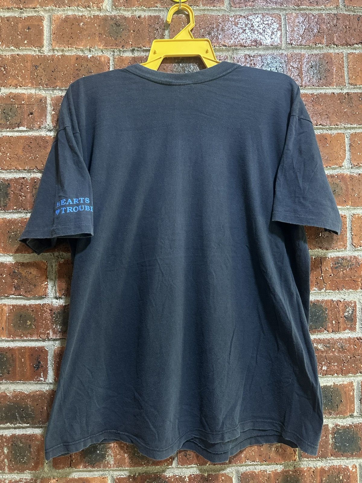 Band Tees Thrashed Vintage 90s Chicago Heart In Trouble Faded Tee Size US XL / EU 56 / 4 - 7 Thumbnail