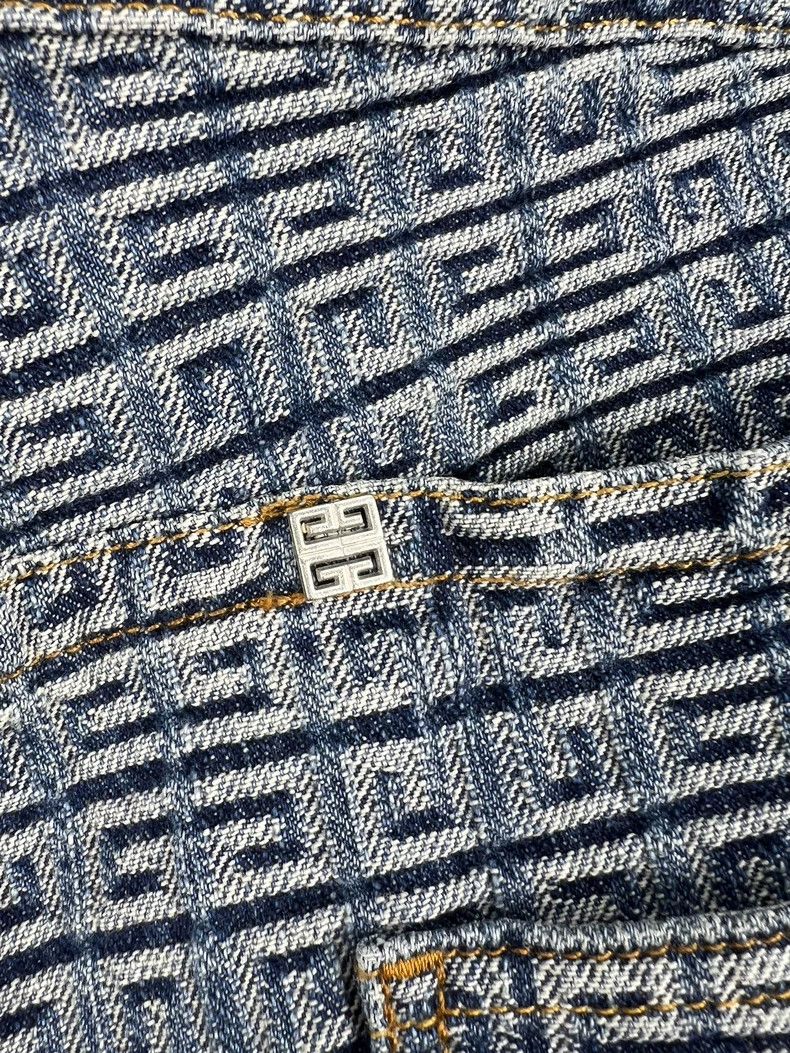 Givenchy Givenchy Four G Relief Logo Full Print Jeans Size US 33 - 4 Thumbnail
