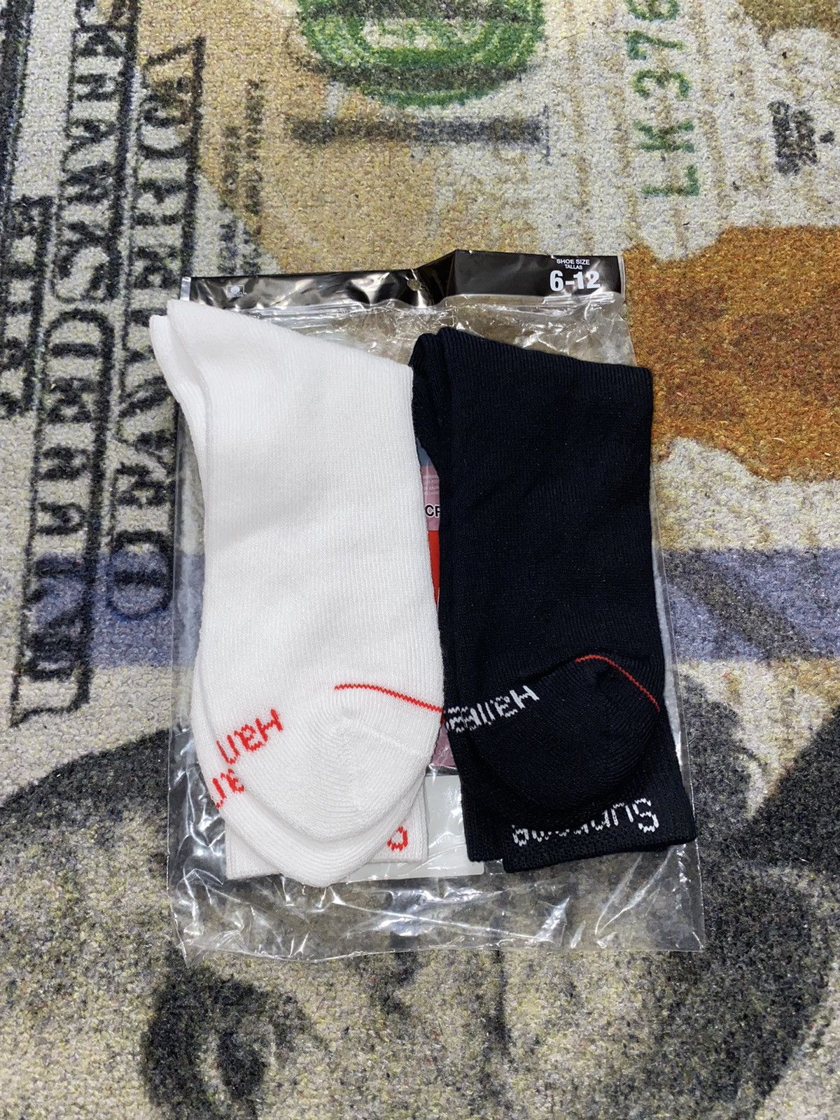 Hanes × Supreme Supreme Hanes Crew Socks (2 Pairs) Size ONE SIZE - 2 Thumbnail