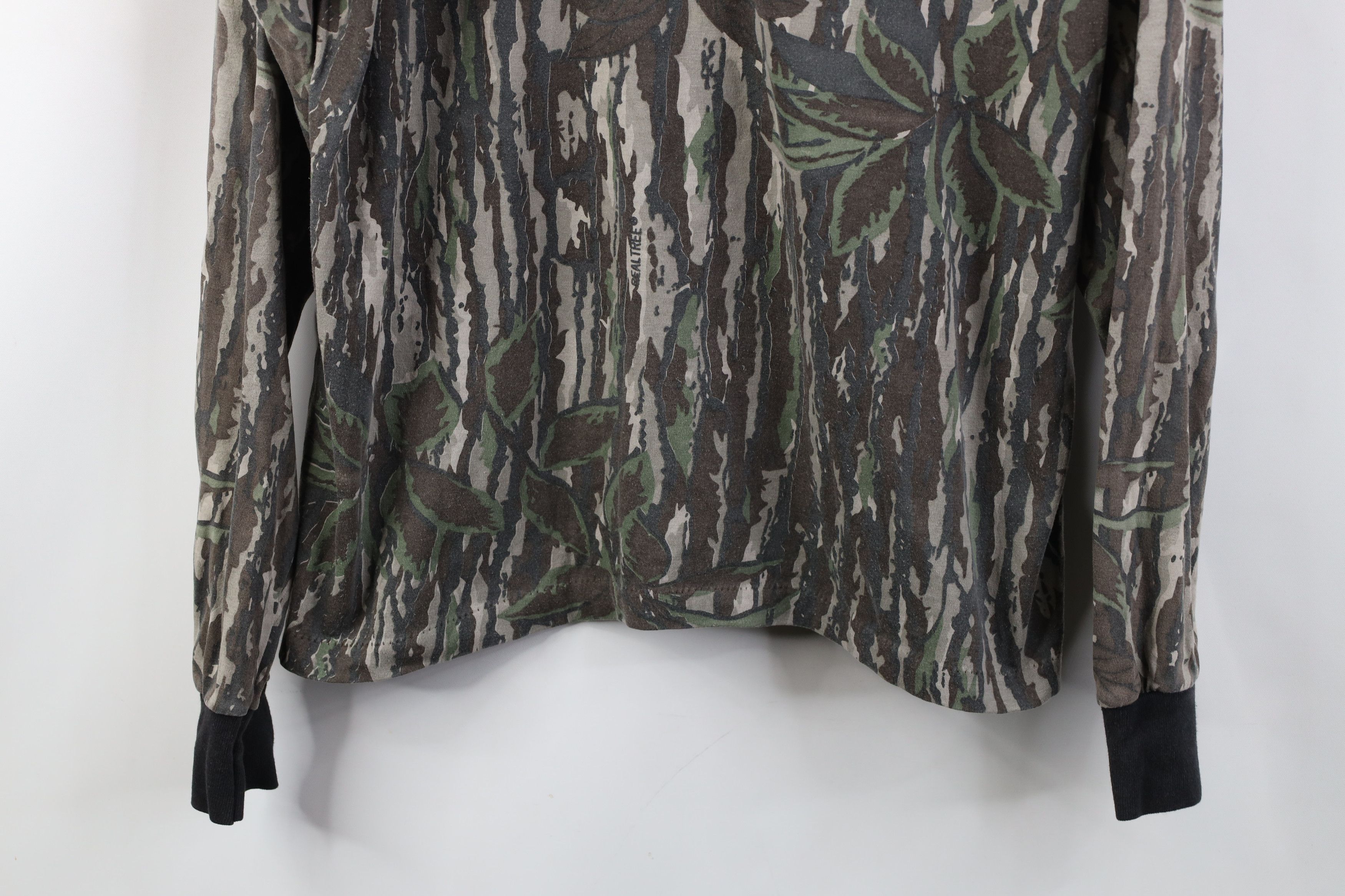 Vintage Vintage 80s 90s Camouflage Long Sleeve T-Shirt Pocket USA Size US L / EU 52-54 / 3 - 3 Thumbnail