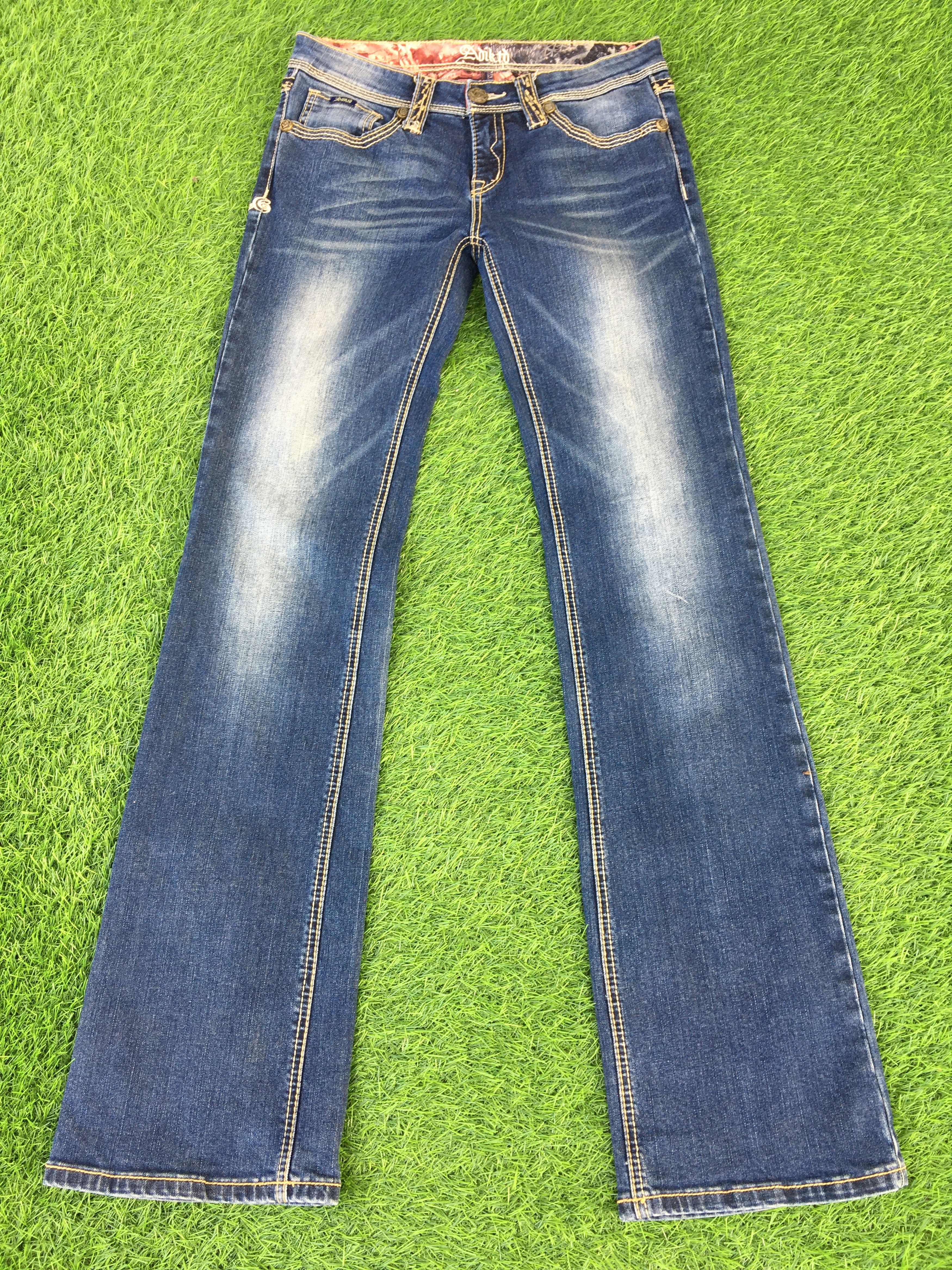Japanese Brand Y2K medium blue wash 2000’s slim bootcut D-1056 Size 29" - 1 Thumbnail