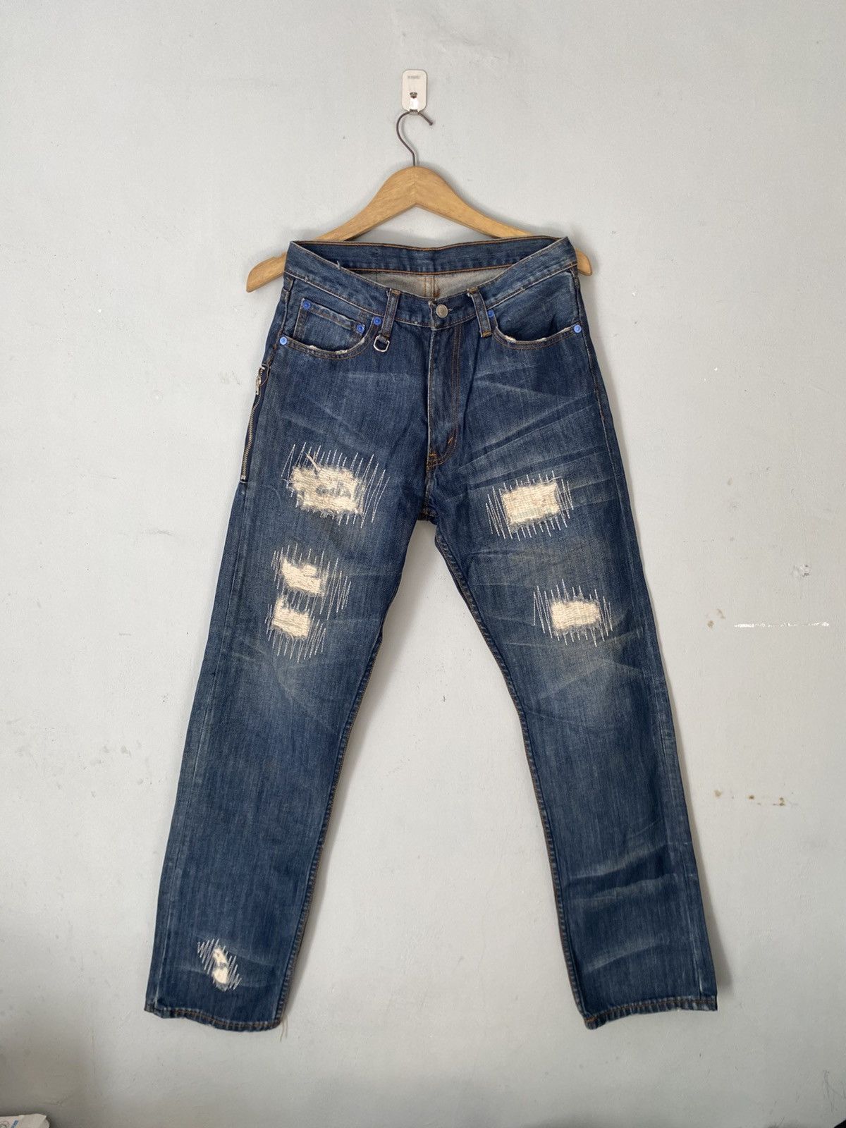 Fragment Design × Undercover Levis x Hiroshi fujiwara fragment design distressed jeans Size US 30 / EU 46 - 2 Thumbnail