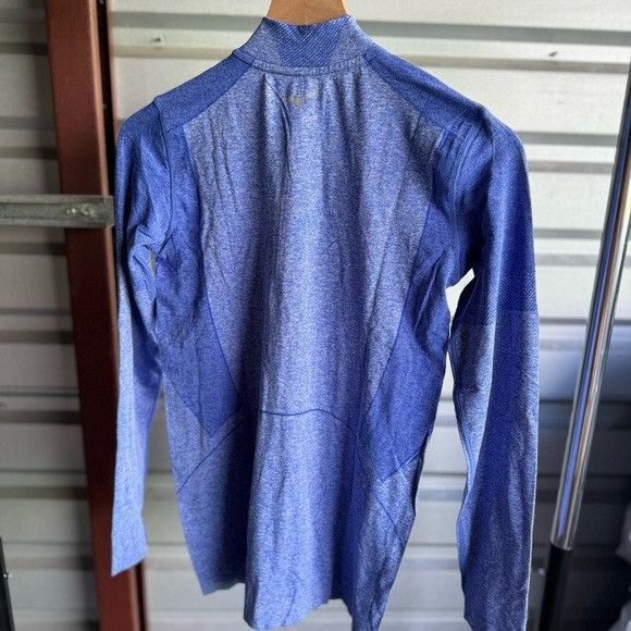 Mizuno NWT MIZUNO WOMEN’S SEAMLESS BLUE JACKET SZ SMALL S Size S / US 4 / IT 40 - 7 Thumbnail