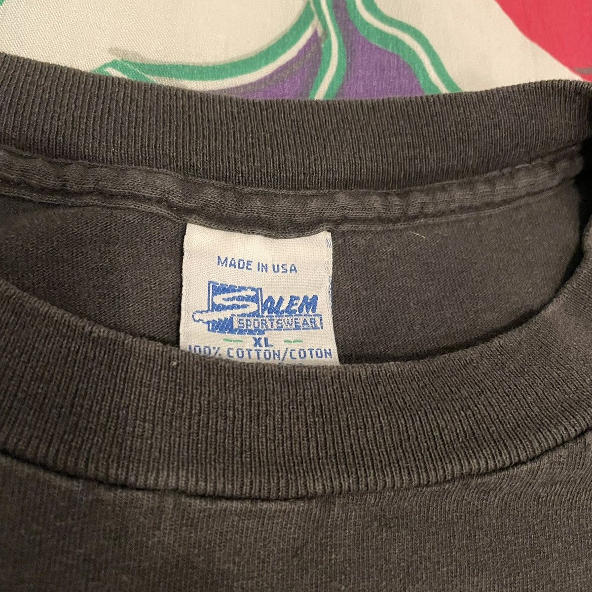 NCAA × Vintage Vintage 1990s Salem NCAA Wisconsin Badgers Football Tee Size US XL / EU 56 / 4 - 5 Thumbnail
