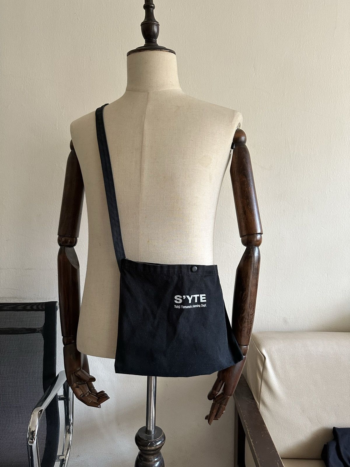 Yohji Yamamoto Yohji Yamamoto Planning Department Sling Bag Size ONE SIZE - 6 Thumbnail