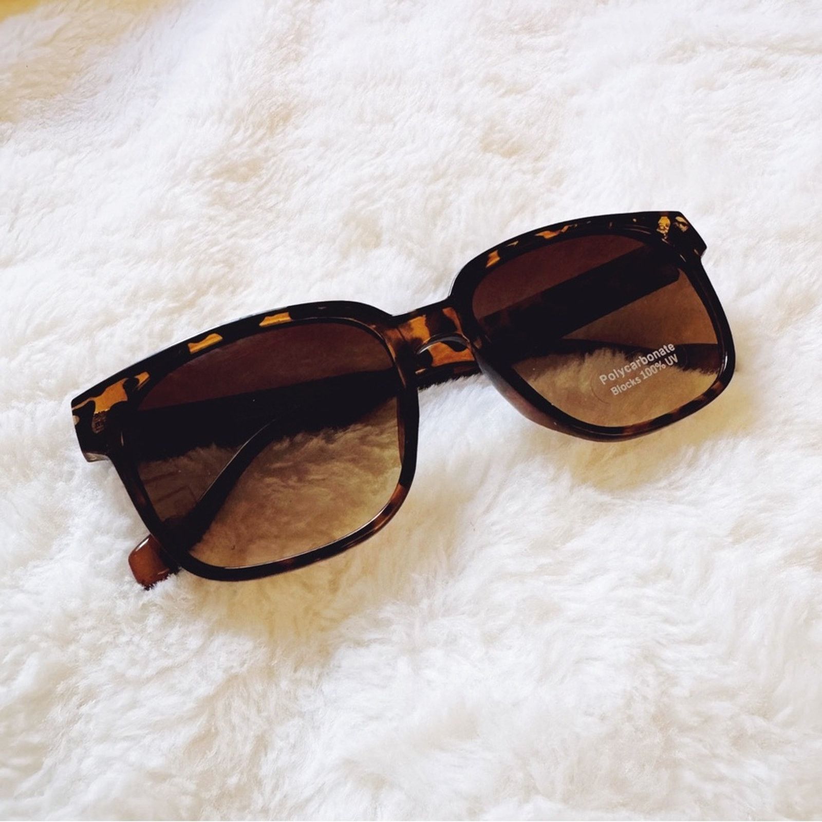 Other Oliver Tortoise Brown Oversized Chic Sunglasses Size ONE SIZE - 3 Thumbnail