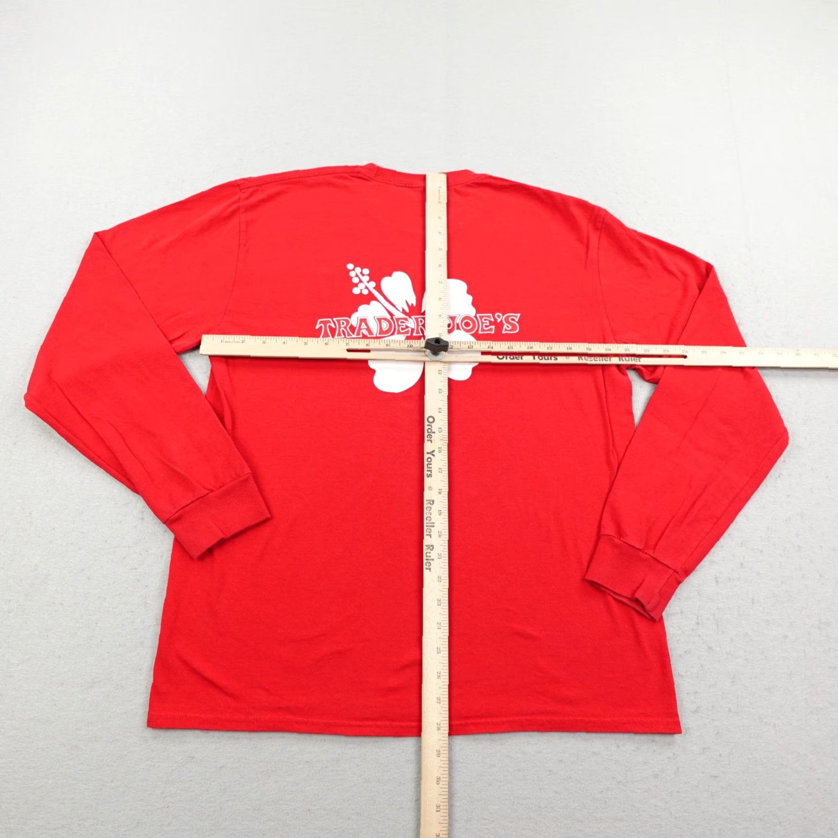 Vintage VINTAGE Trader Joe's Long Sleeve Shirt Men's Large Red Hibiscus Graphic Tee Tropical Size US L / EU 52-54 / 3 - 4 Thumbnail