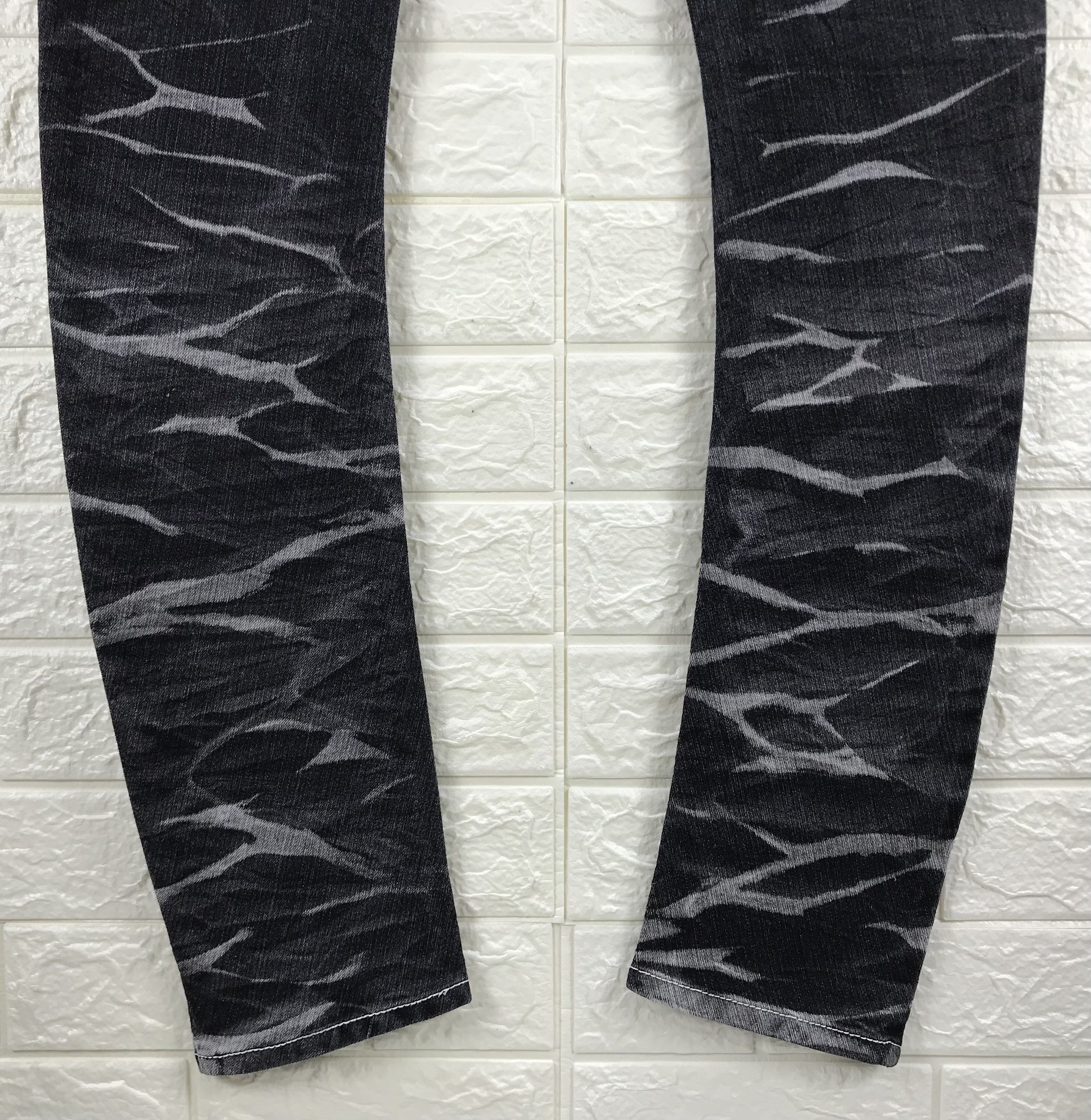 semanticdesign Semantic Design J Leg Bleach Black Jeans Size US 30 / EU 46 - 8 Thumbnail