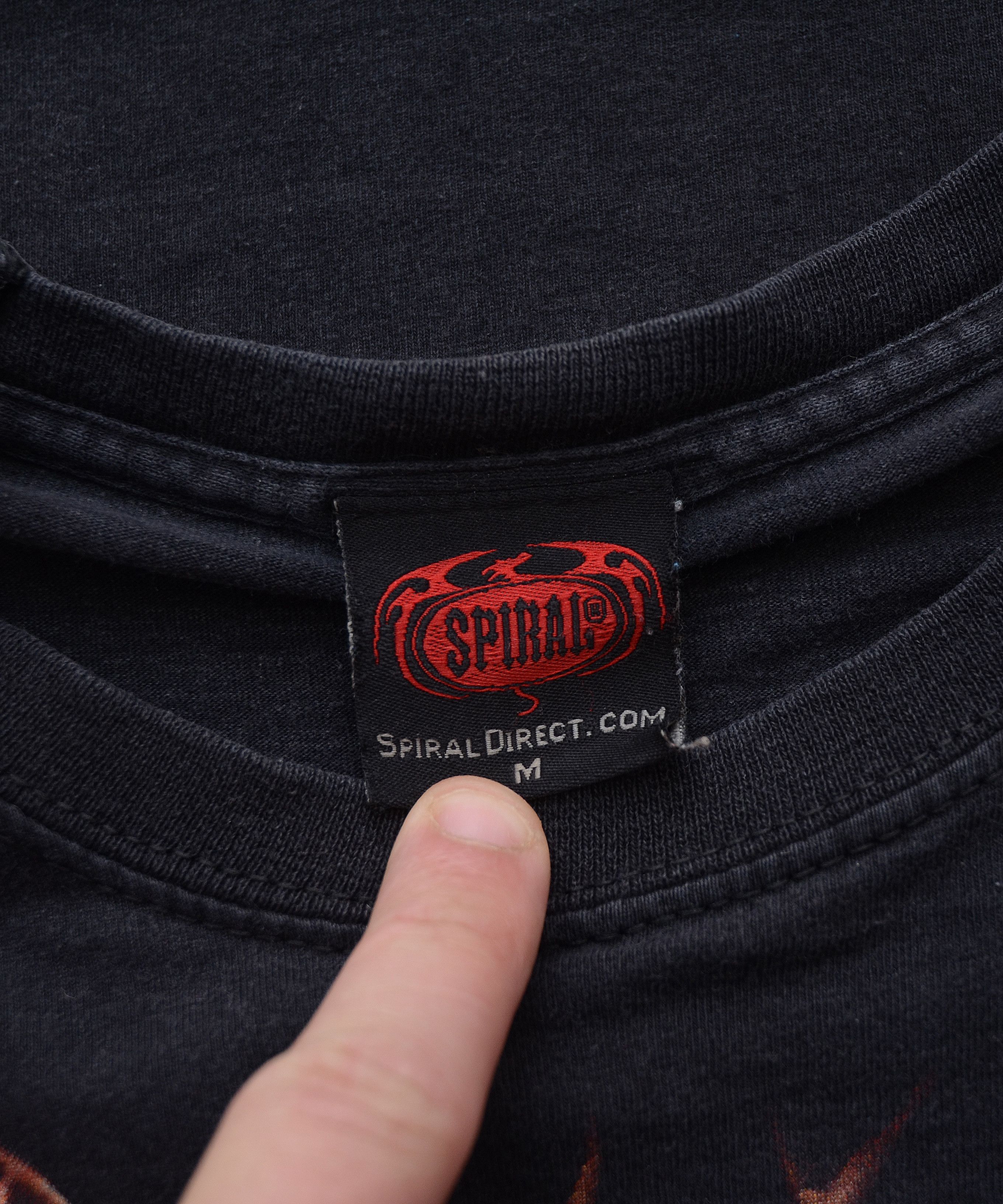 Vintage Vintage Graphic Design Crazy Dragon T-Shirt Spiral Direct Size US M / EU 48-50 / 2 - 9 Thumbnail