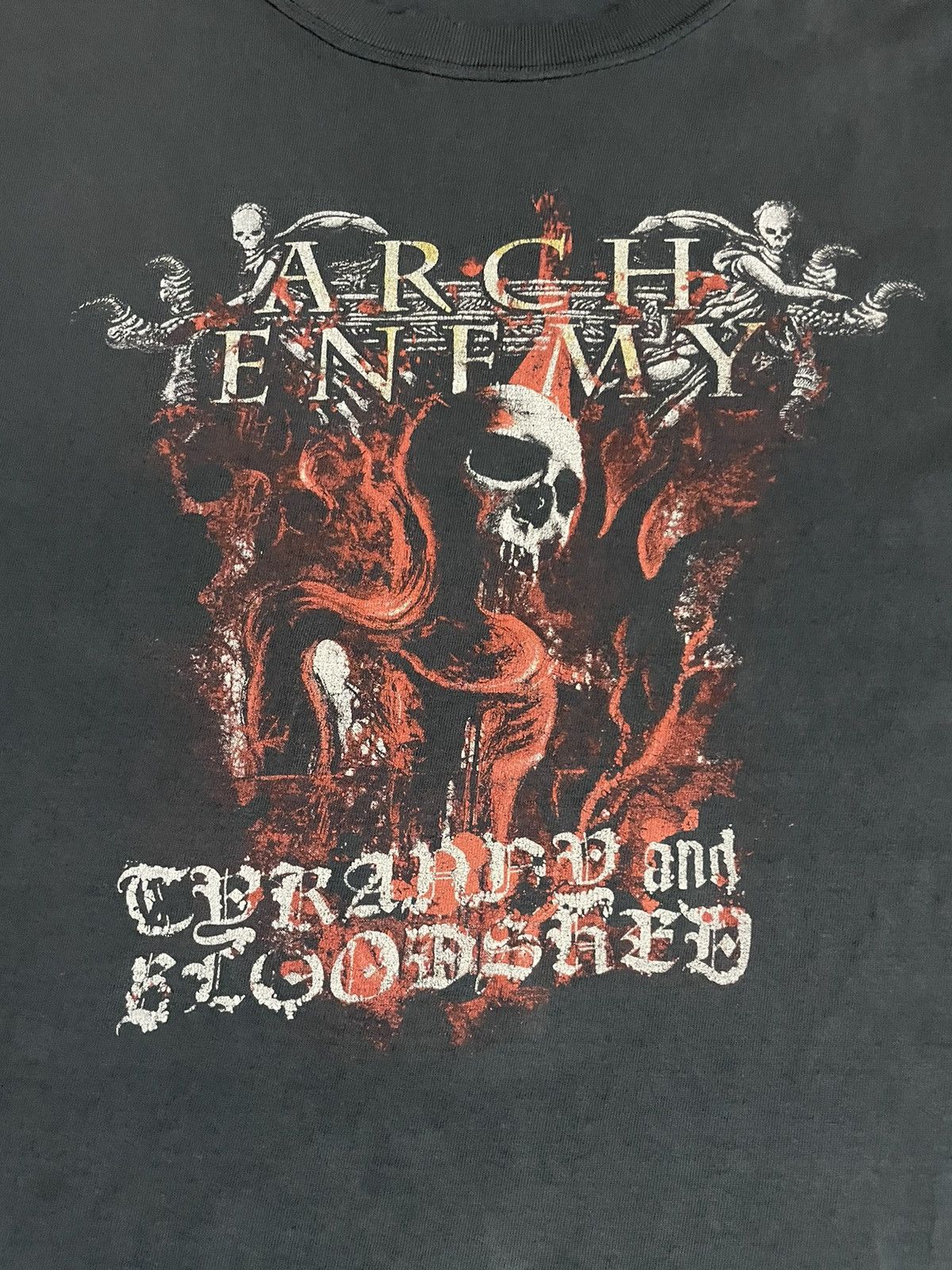 Band Tees VINTAGE ARCH ENEMY TOUR SHIRTS Size US XL / EU 56 / 4 - 10 Thumbnail