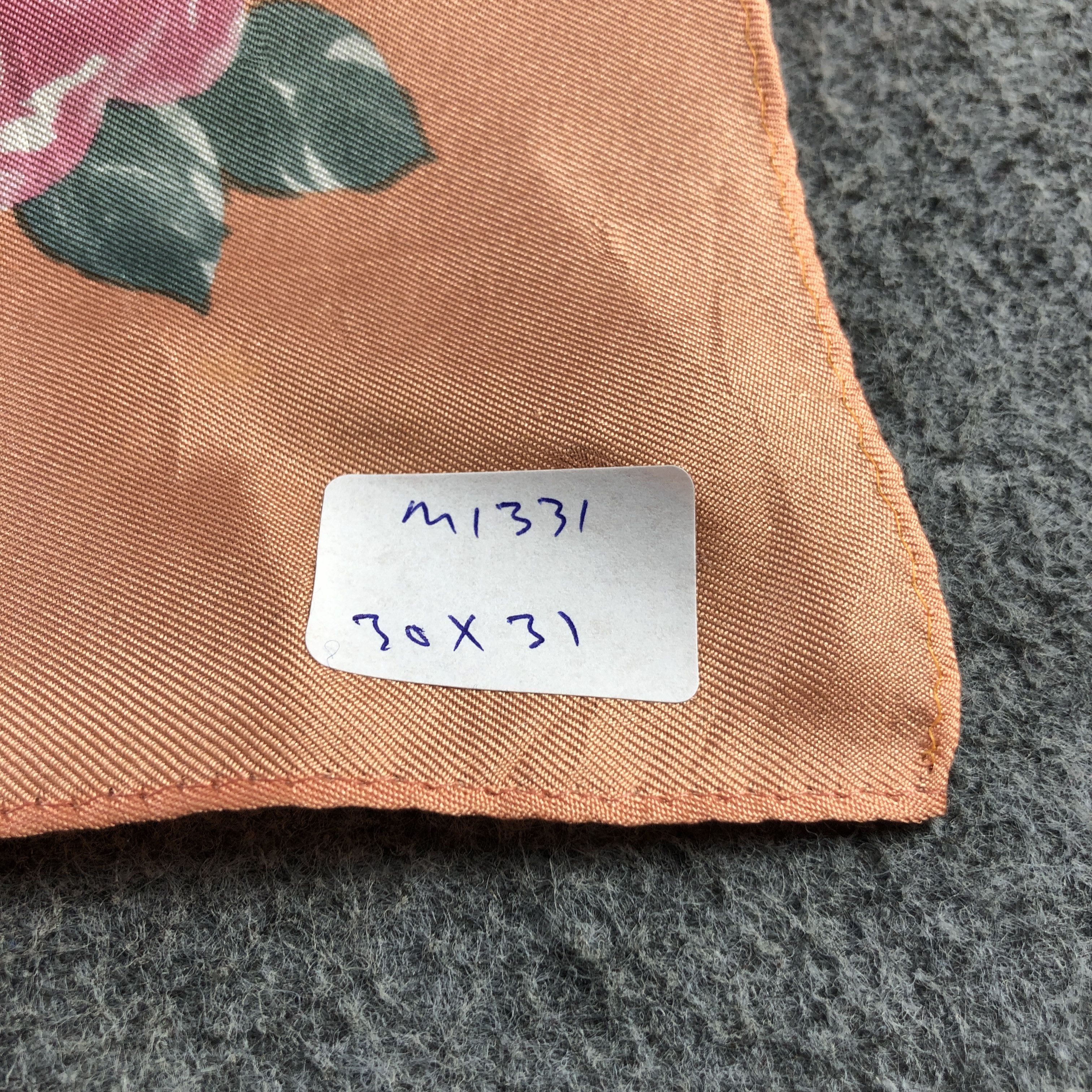 Vintage Vintage Luxury Floral Baroque Silk Scarf M1331 Size ONE SIZE - 13 Thumbnail