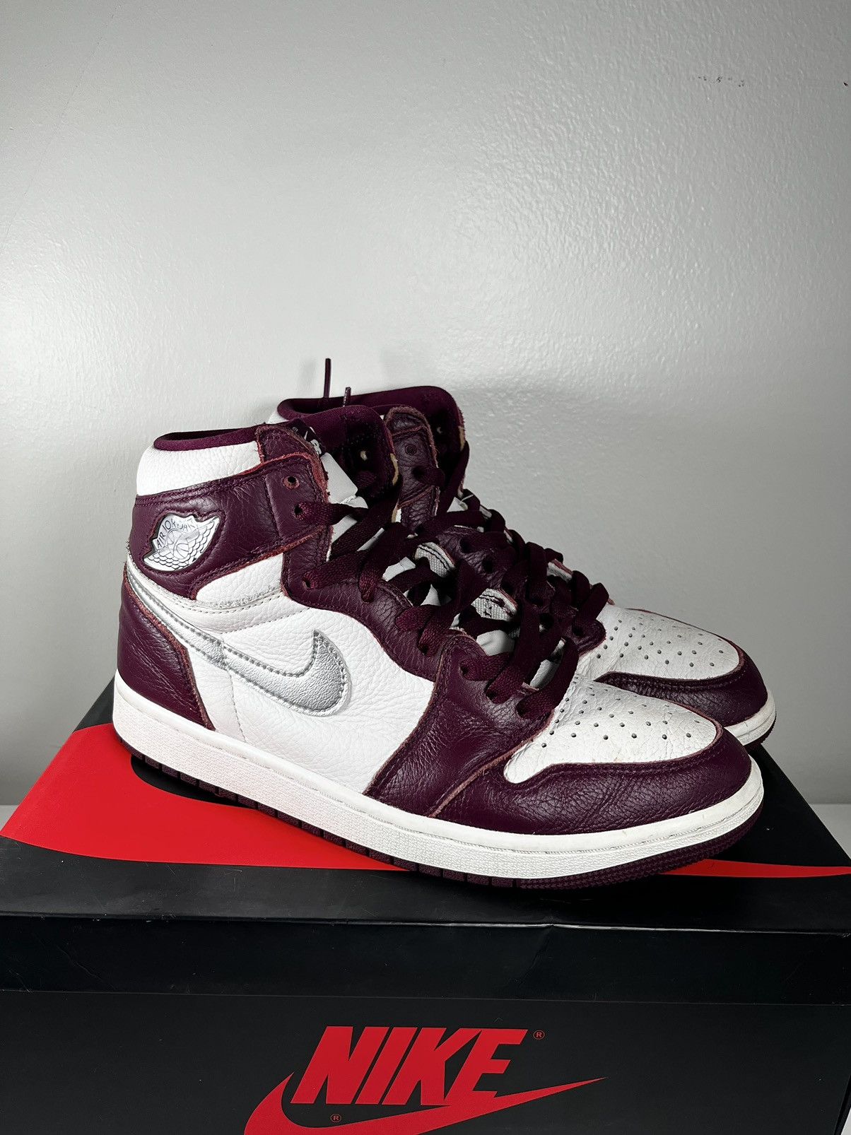 Jordan Brand JORDAN 1 HIGH “Bordeaux” Size US 9 / EU 42 - 2 Thumbnail