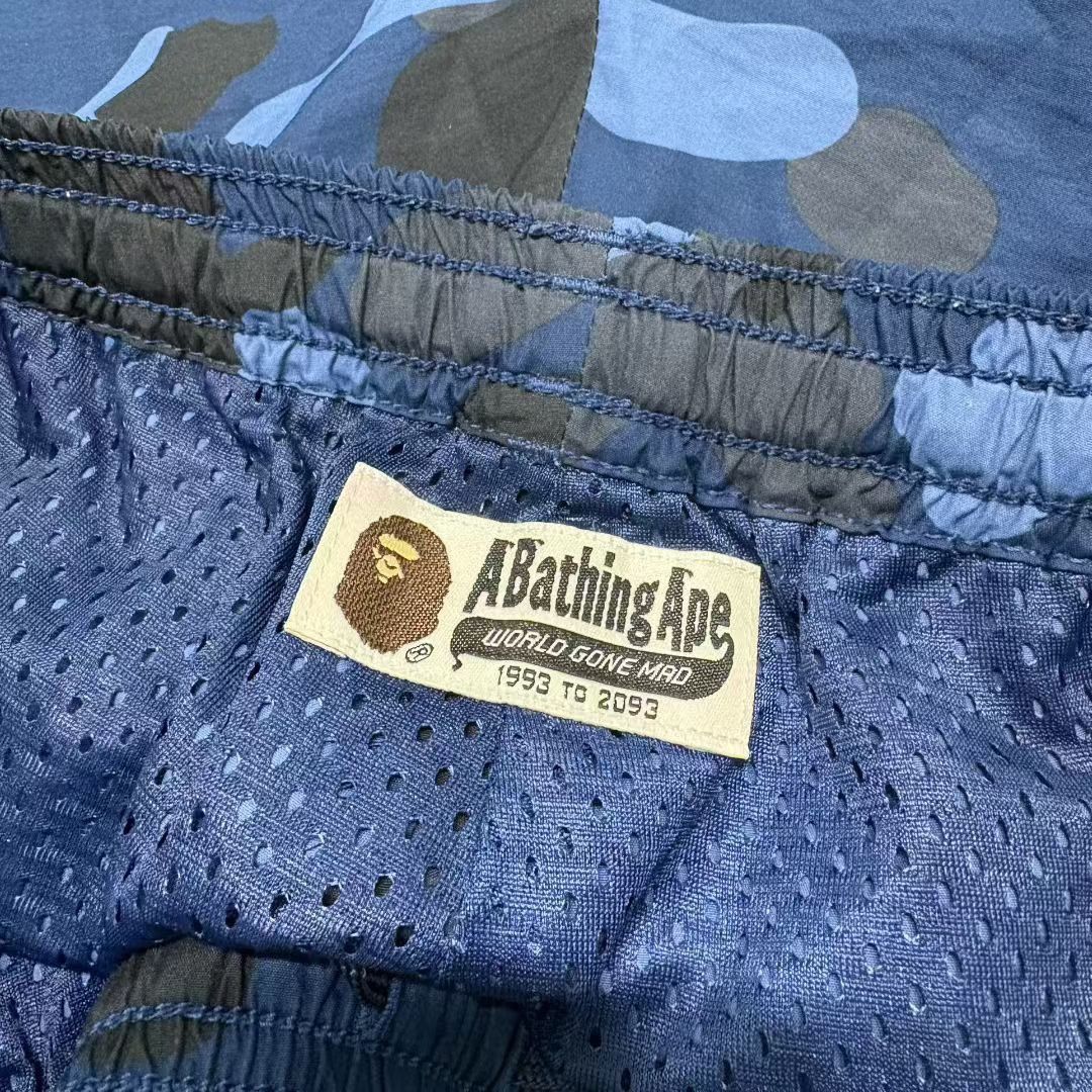 Bape BAPE SHARK CAMO SHORTS Size US 32 / EU 48 - 4 Thumbnail