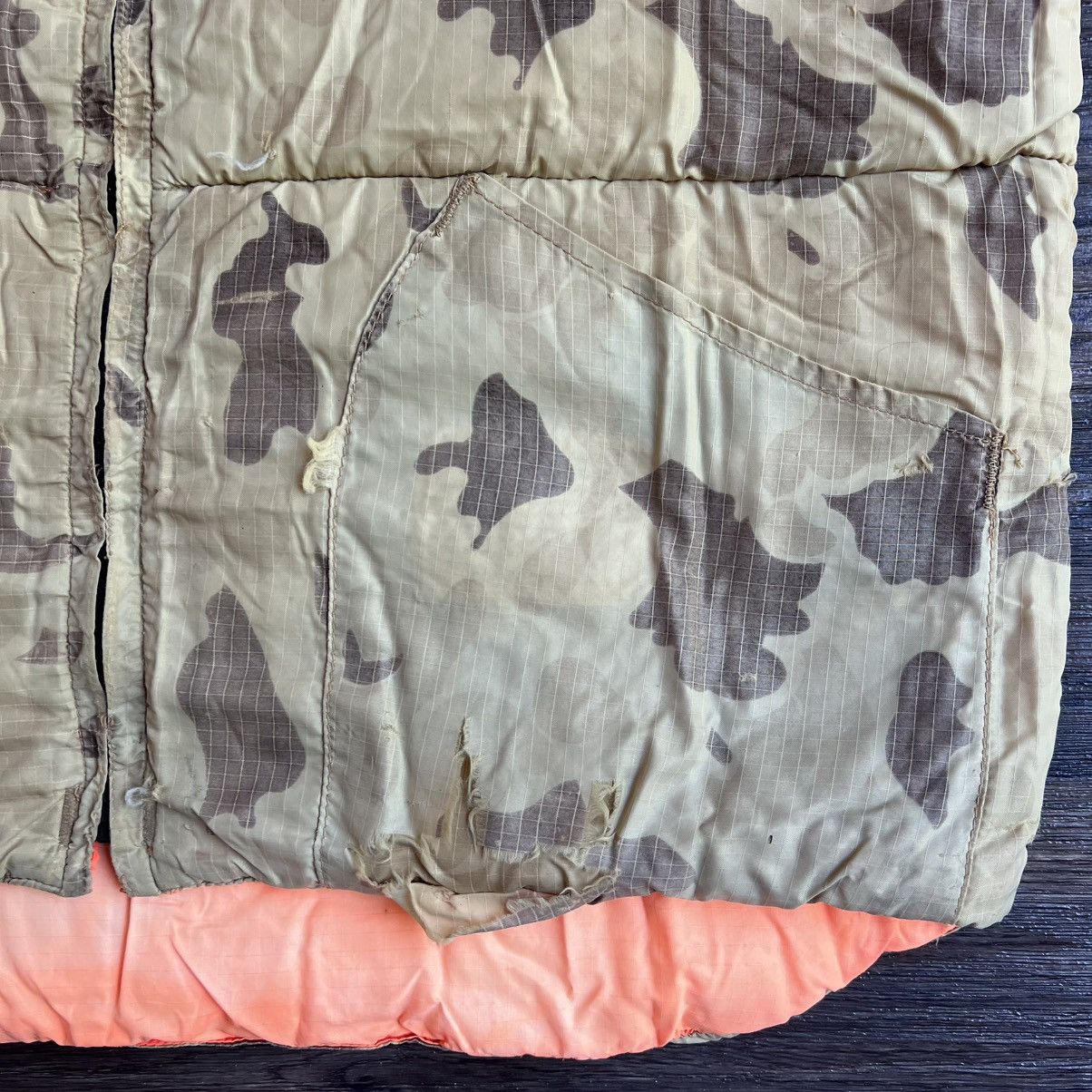 Vintage Vintage Sand Camo Sunfaded Hunting Vest /w Repairs Size US L / EU 52-54 / 3 - 3 Thumbnail