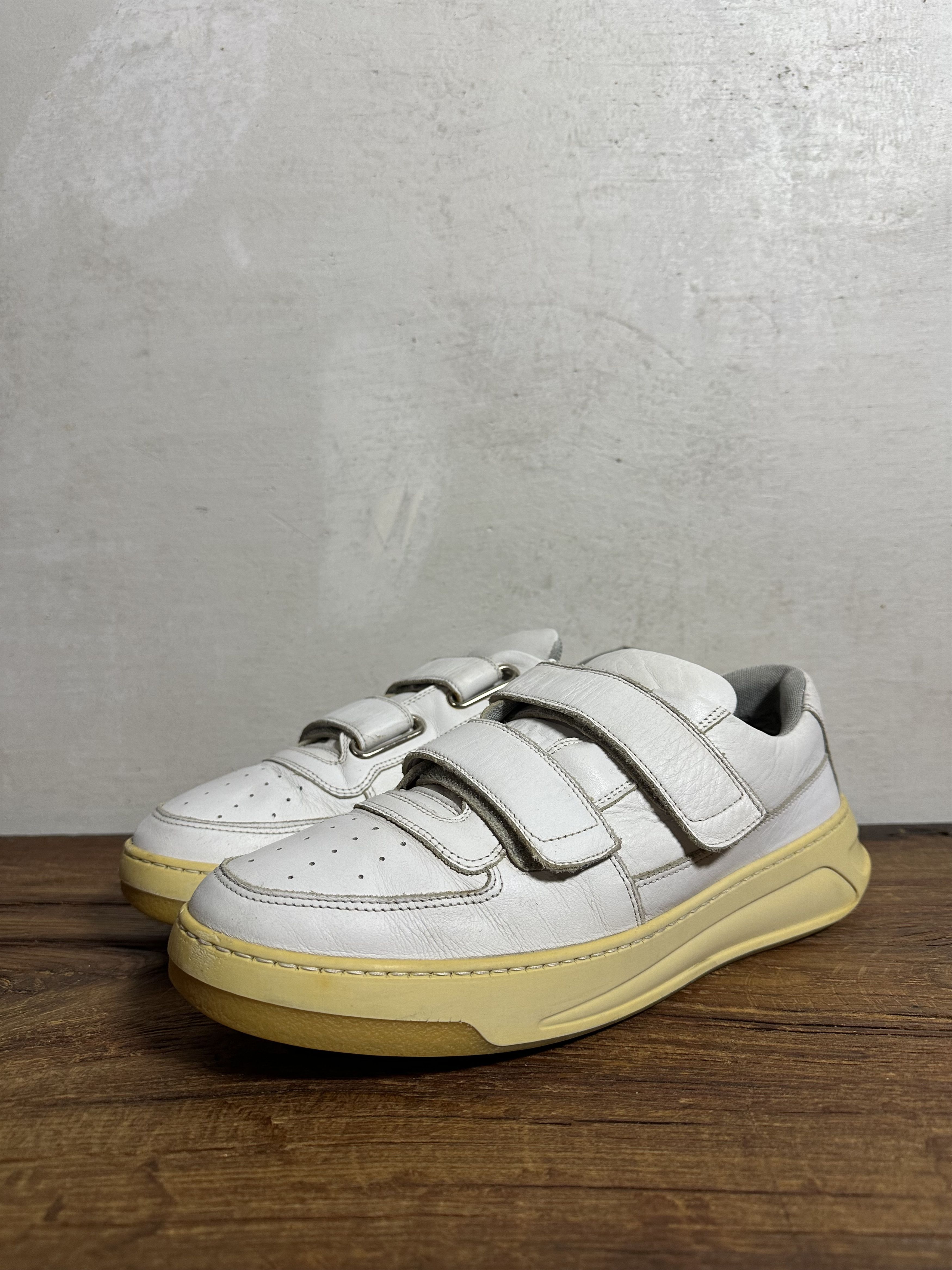 Acne Studios Acne Studios White Steffey Low-Top Sneakers Size US 11 / EU 44 - 1 Thumbnail