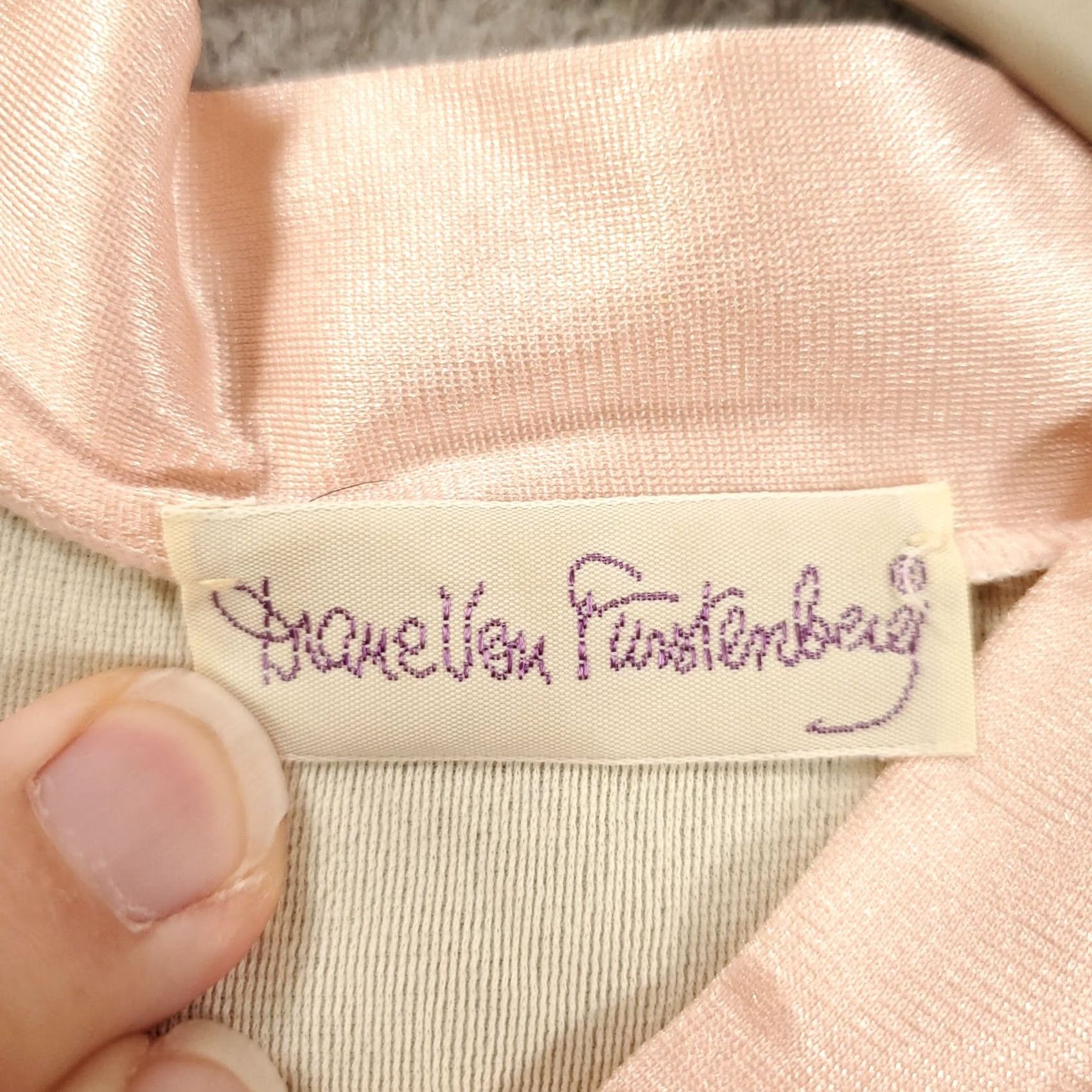 Diane von Furstenberg VINTAGE Diane Von Furstenberg Nightgown Womens Small Ivory Pink Maxi Sleepshirt Mumu Kaftan Size S / US 4 / IT 40 - 6 Thumbnail