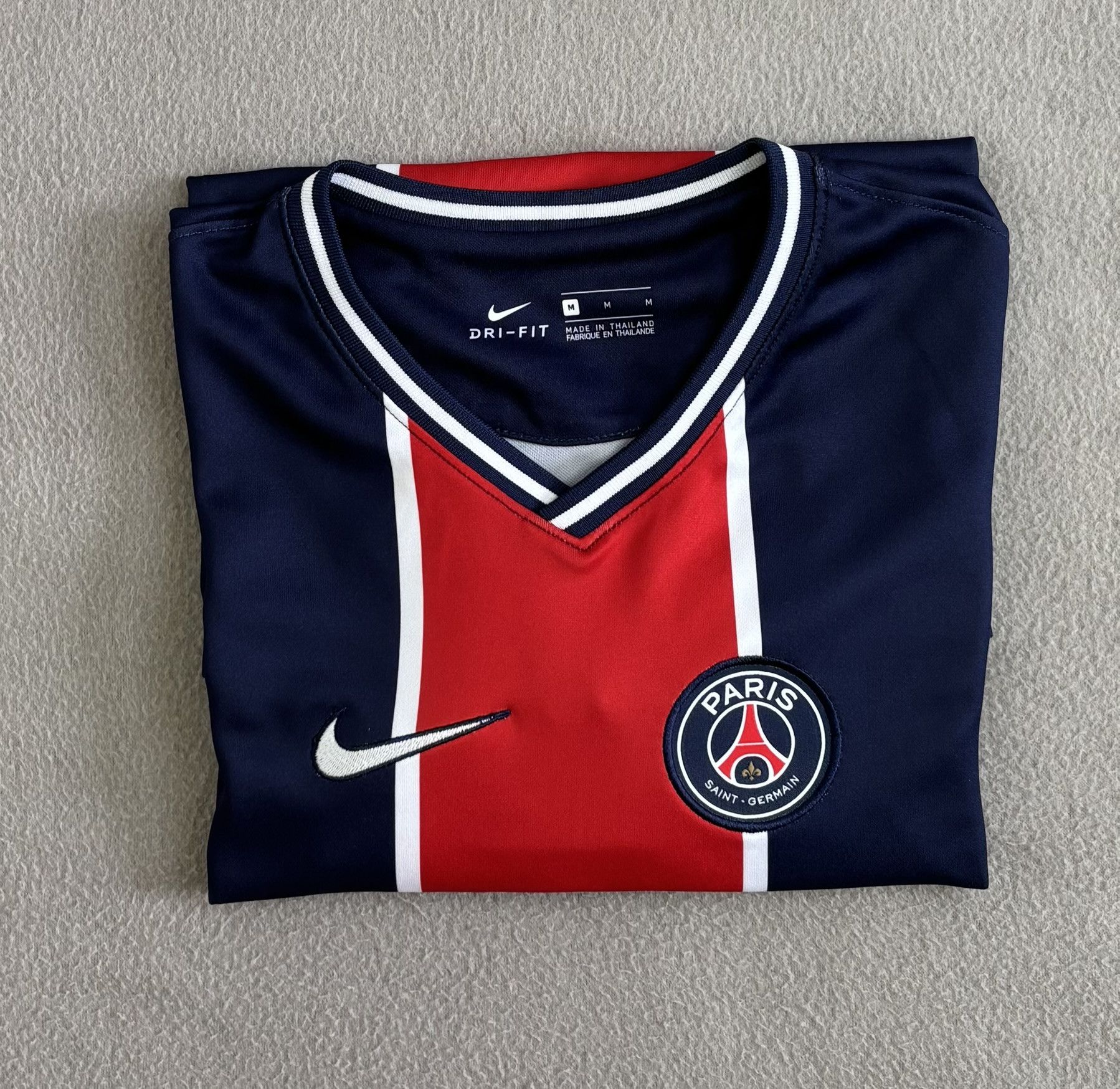 Nike Paris Saint Germain 2020/2021 Mbappe #7 Nike Size US M / EU 48-50 / 2 - 19 Thumbnail